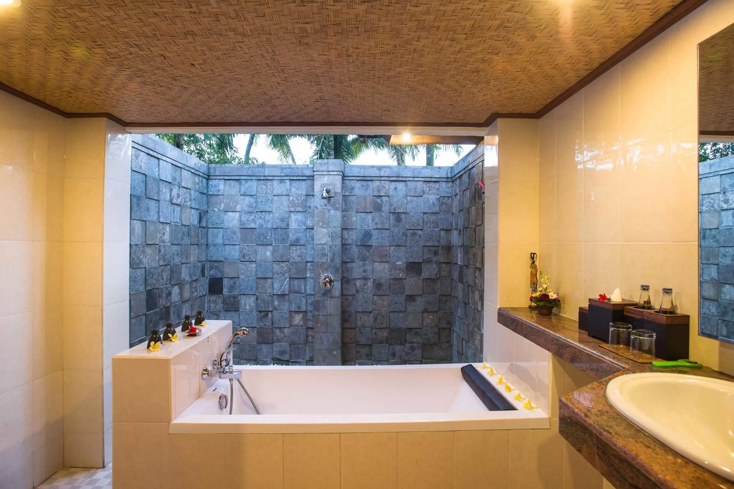 Bathroom in Rama Phala Resort & Spa