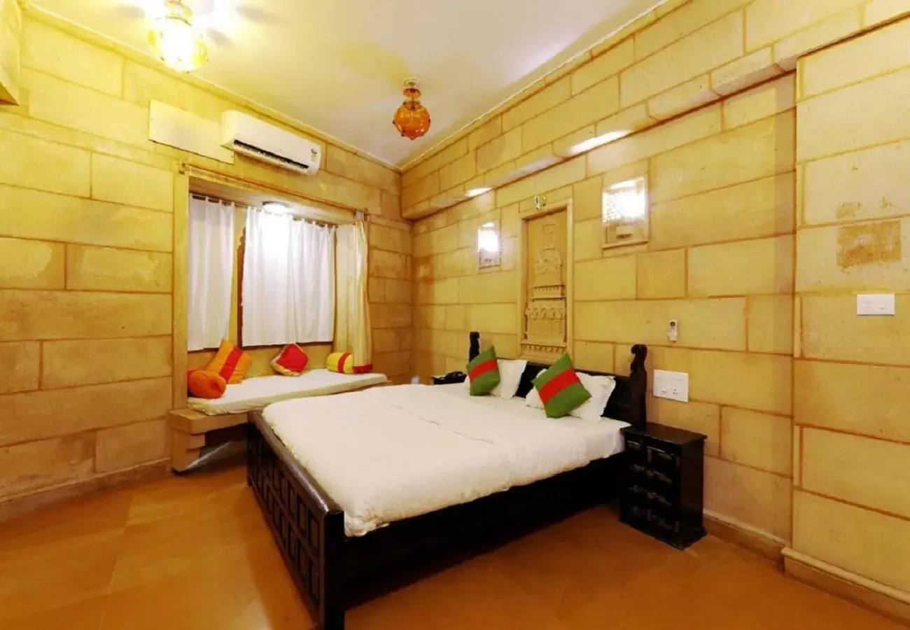 Bedroom, Bed in Hotel Lal Garh Fort And Palace