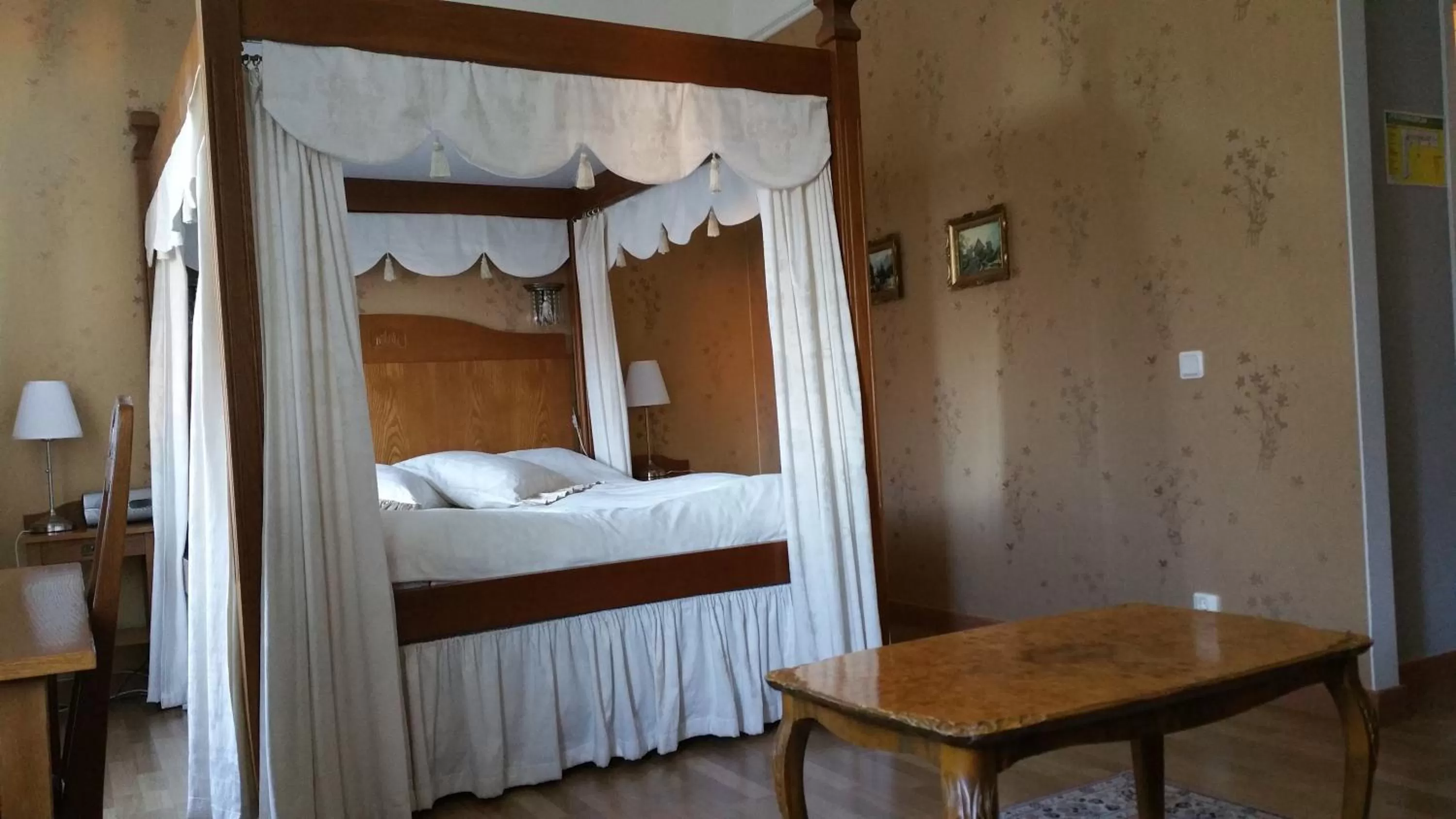 Bed in Hotell Läckö