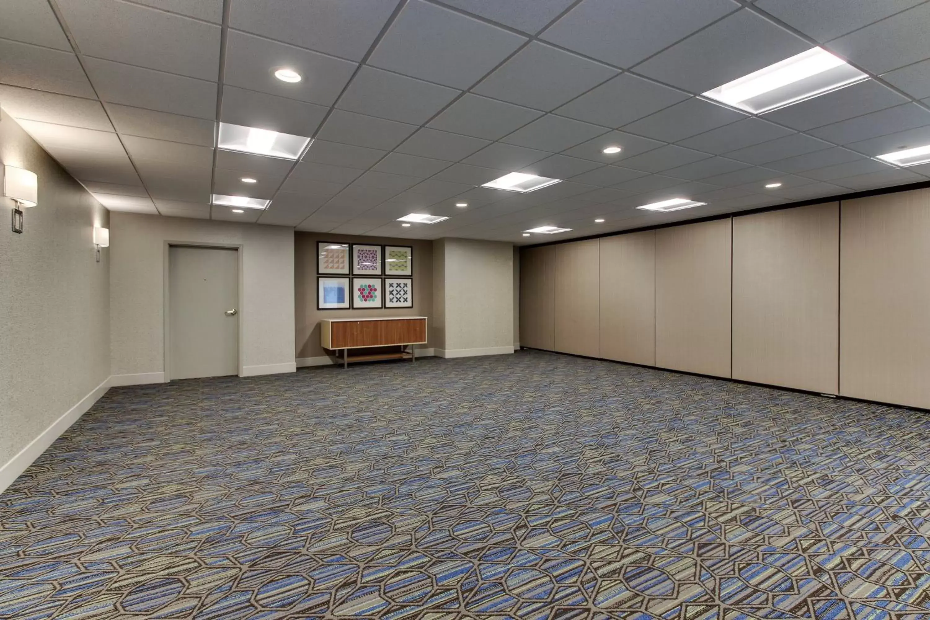 Meeting/conference room in Holiday Inn Express Hotel & Suites - Atlanta/Emory University Area, an IHG Hotel