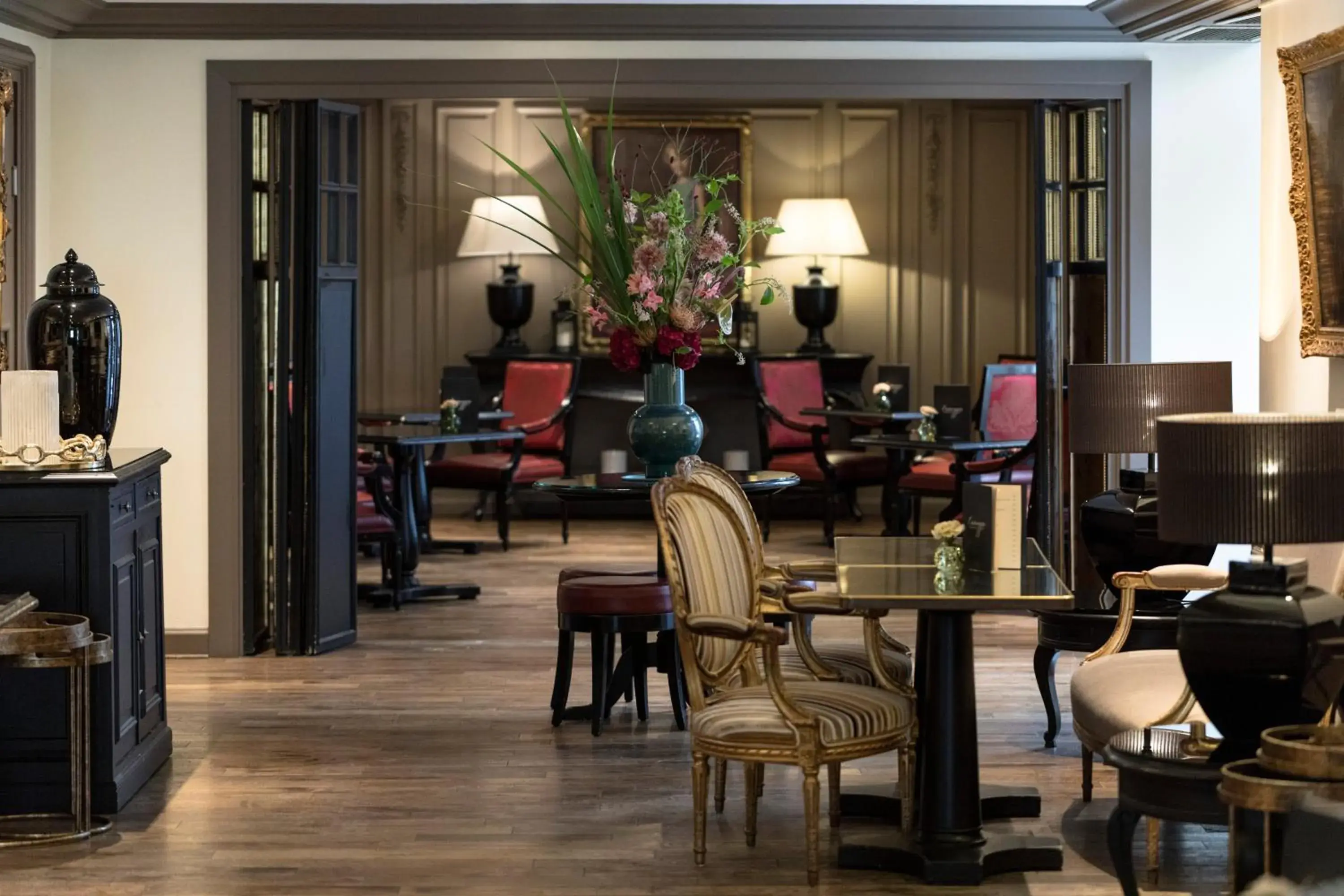 Restaurant/places to eat in Castille Paris – Starhotels Collezione