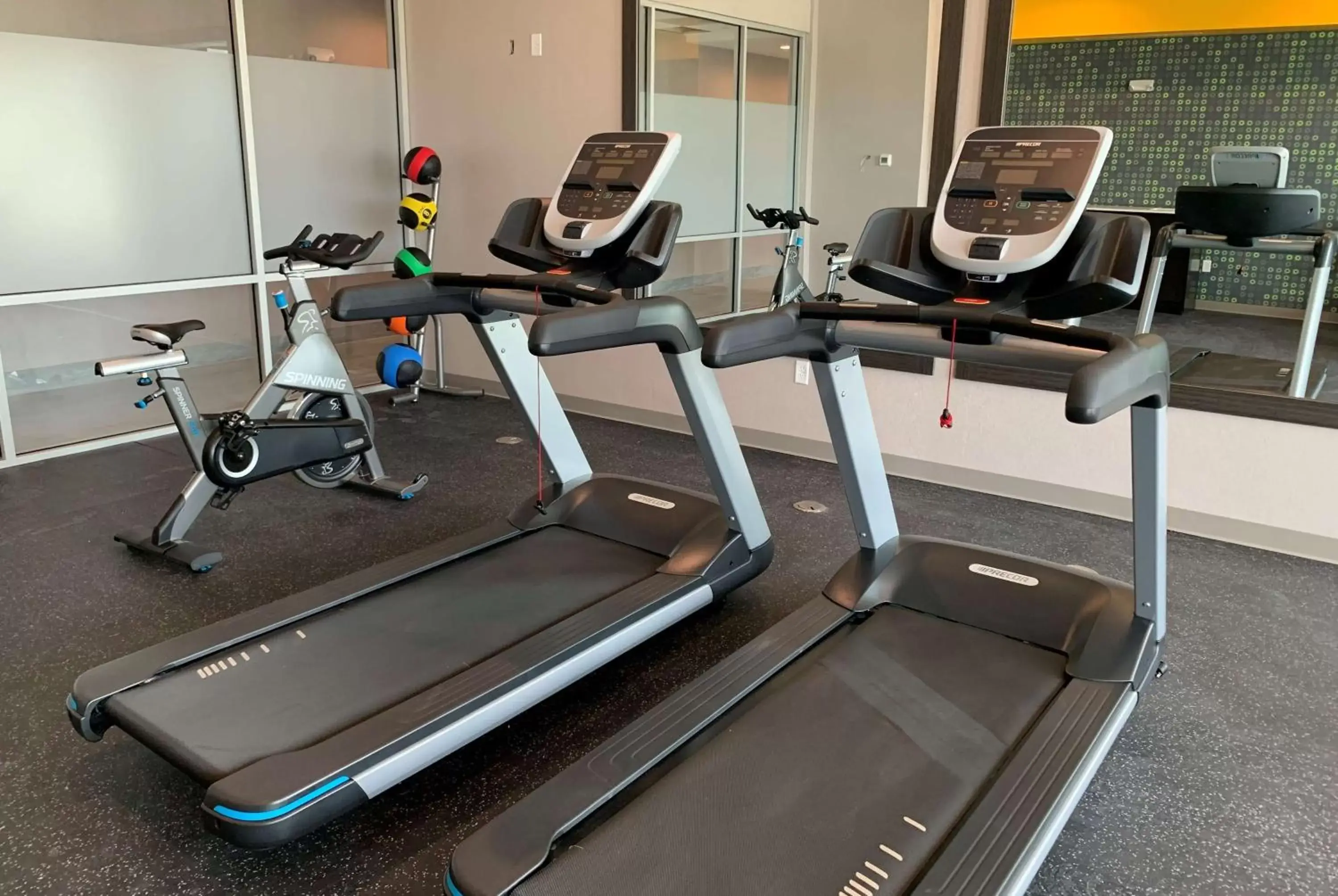 Fitness centre/facilities, Fitness Center/Facilities in La Quinta Inn & Suites by Wyndham Texas City I 45