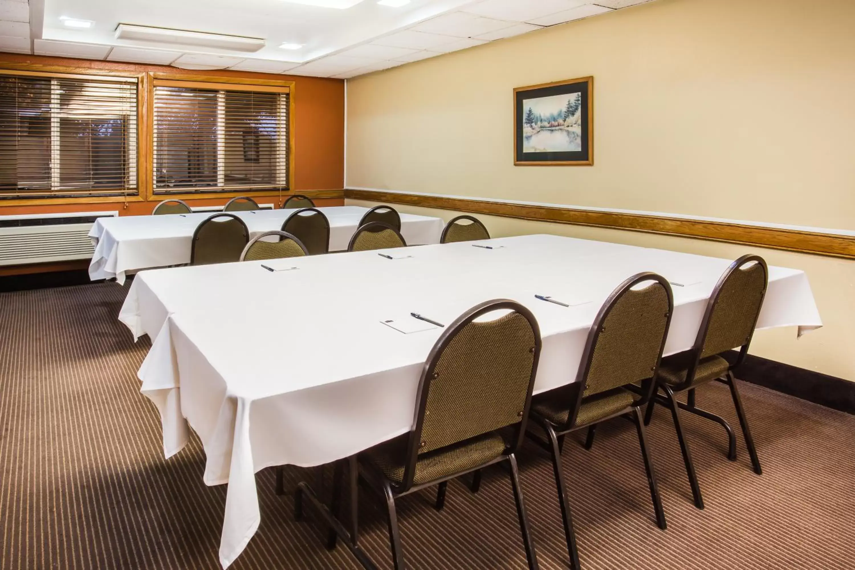 Meeting/conference room in AmericInn by Wyndham Menomonie