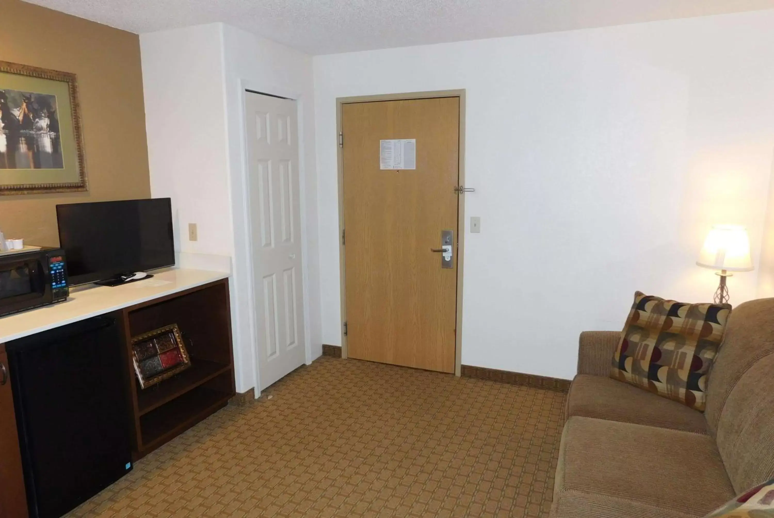 Photo of the whole room, Bed in Americinn by Wyndham Ogallala