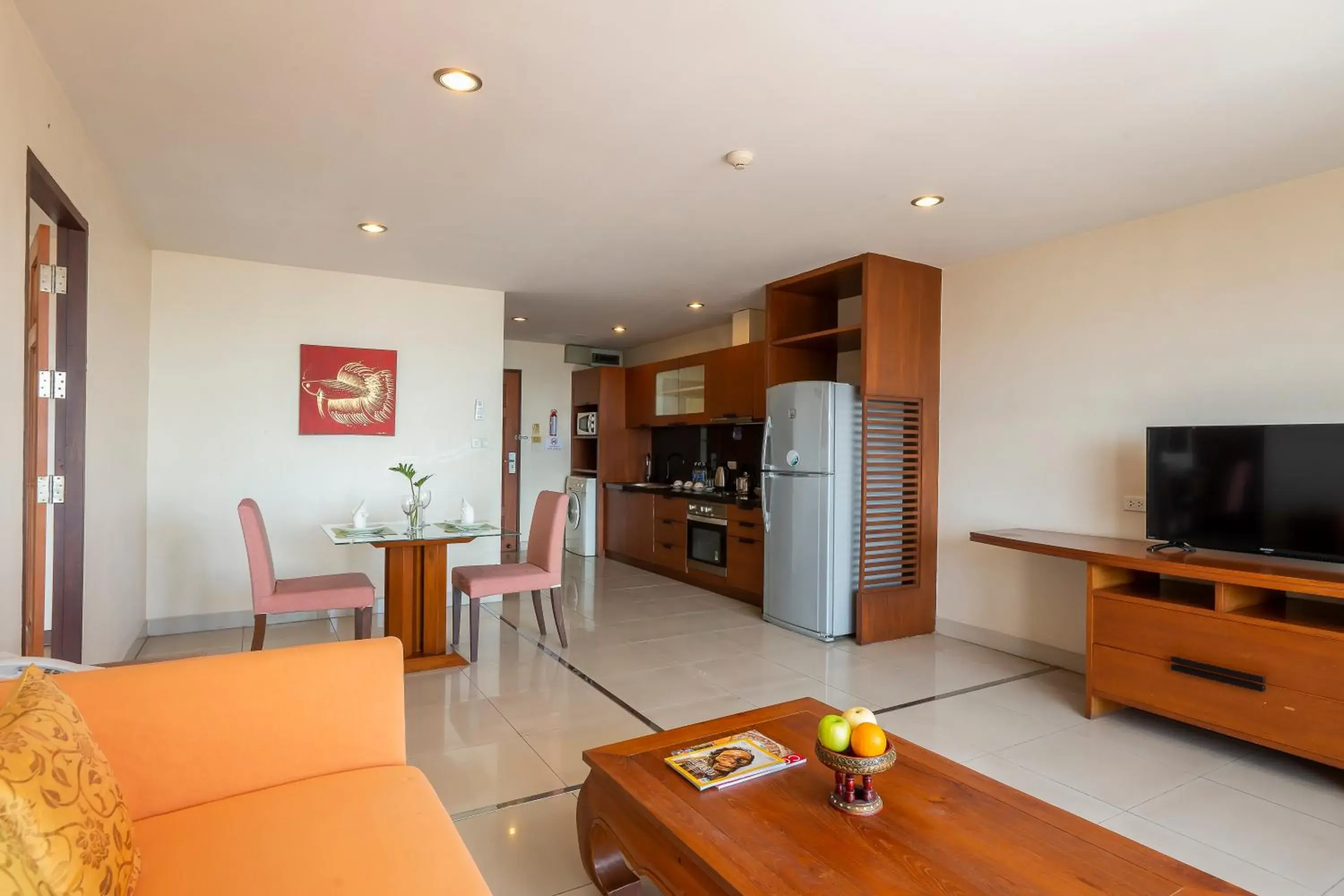 Kitchen or kitchenette, Seating Area in Bella Villa Cabana