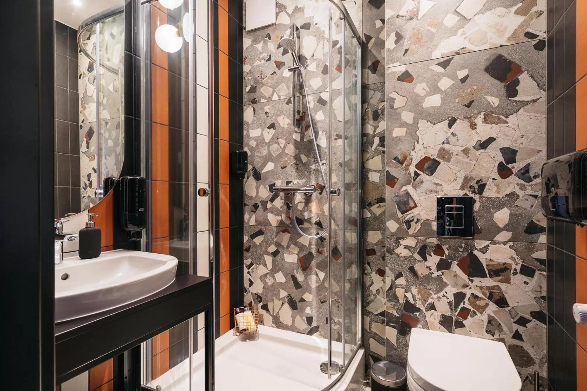 Shower, Bathroom in Estery12 by Loft Affair