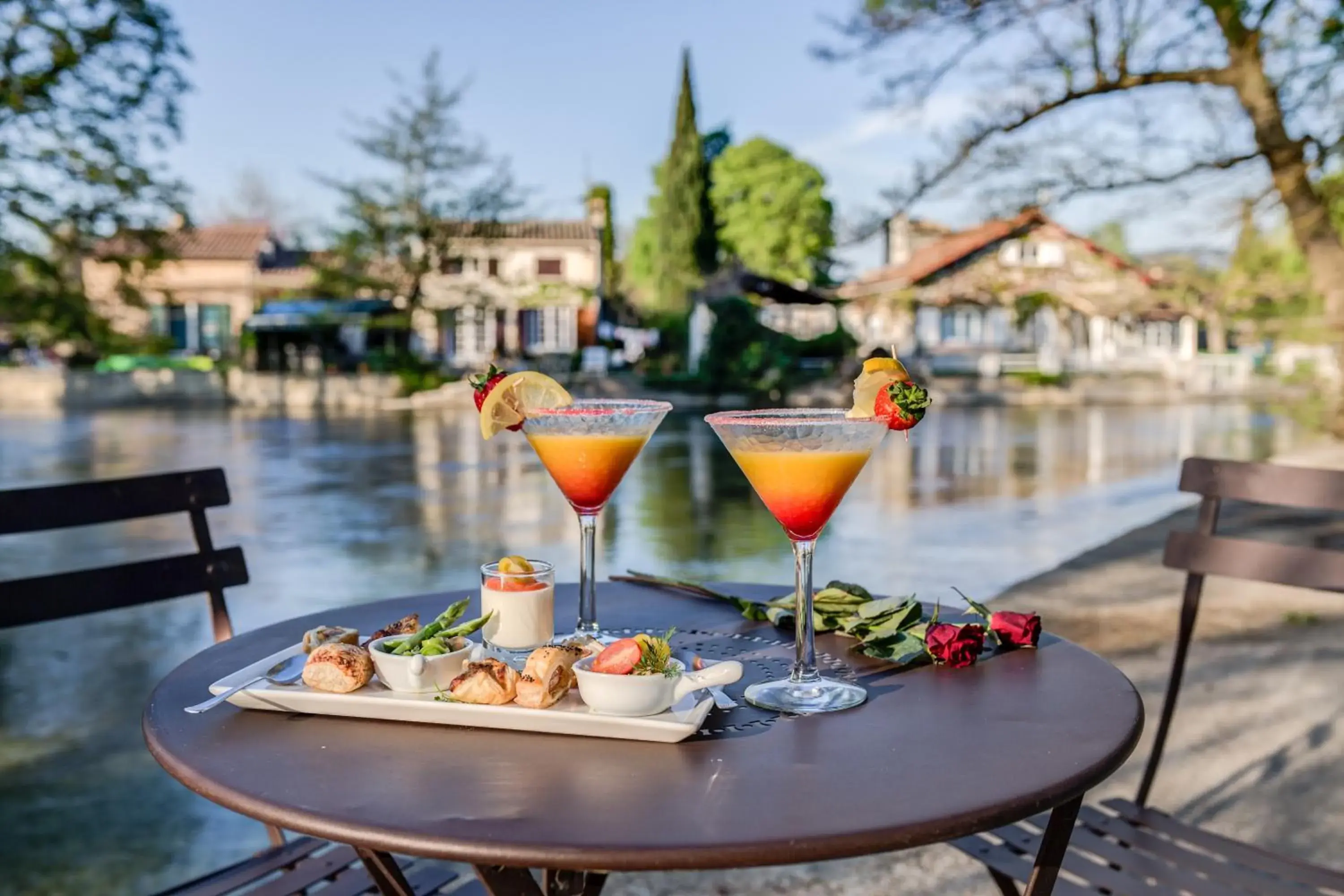 Lounge or bar in Domaine de la Petite Isle - Luberon