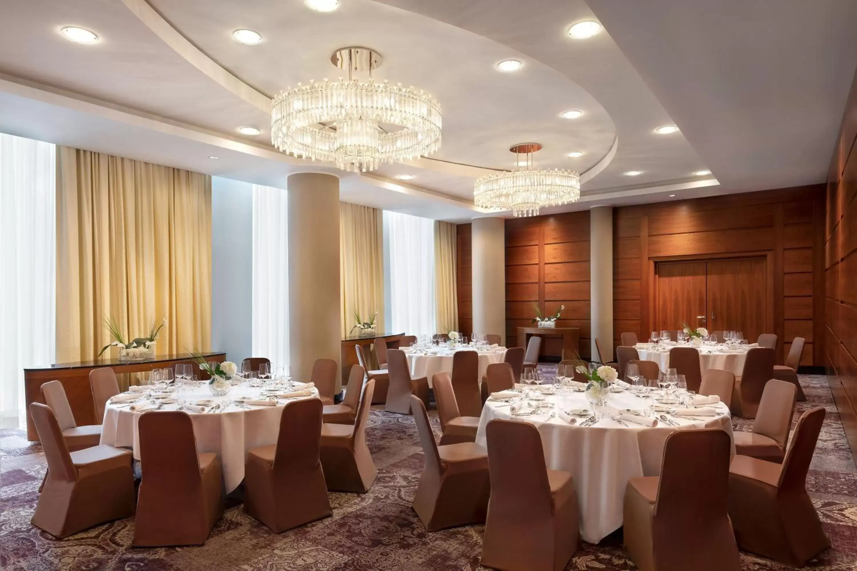 Meeting/conference room, Restaurant/Places to Eat in JW Marriott Hotel Frankfurt