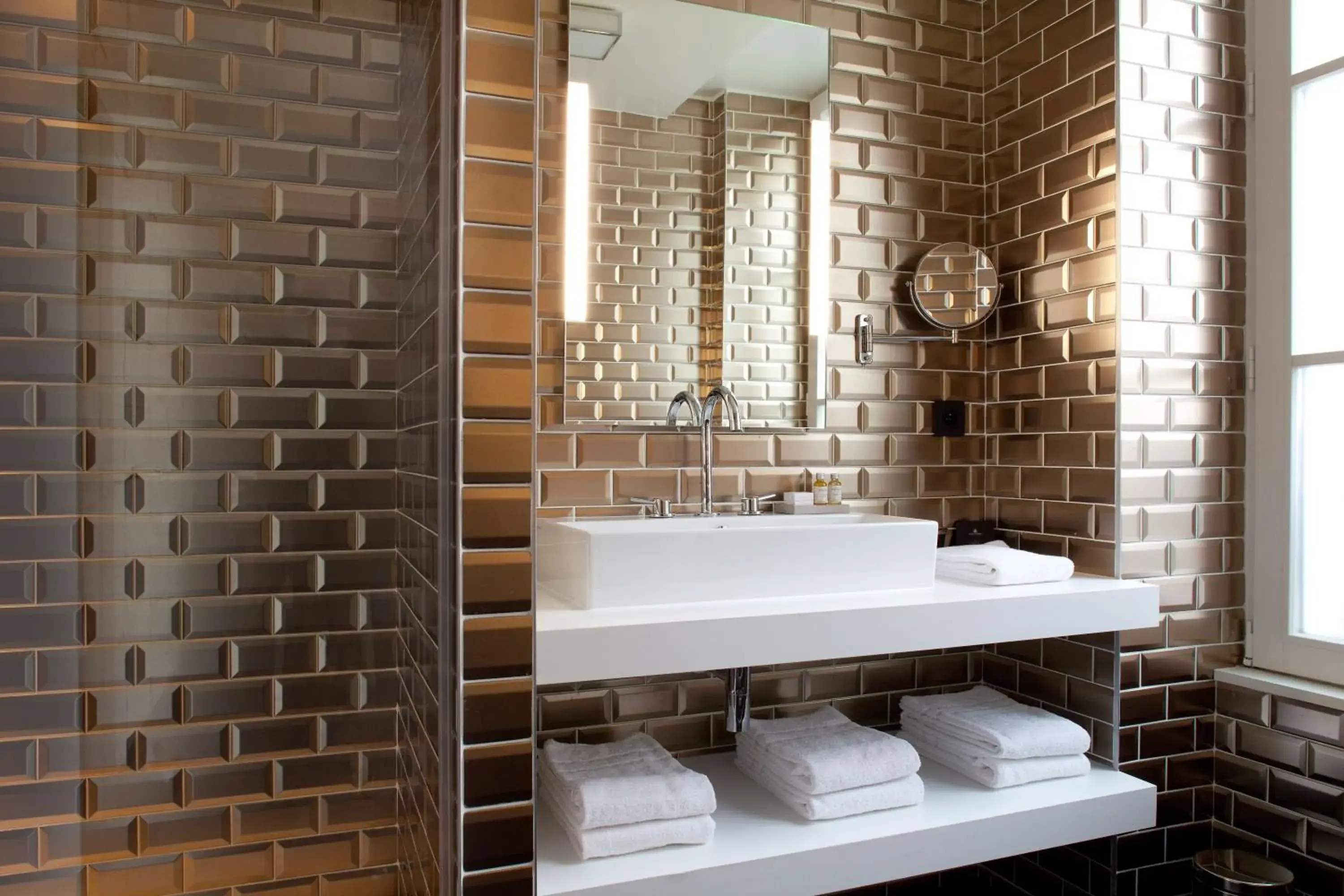 Shower, Bathroom in Hotel LAntoine