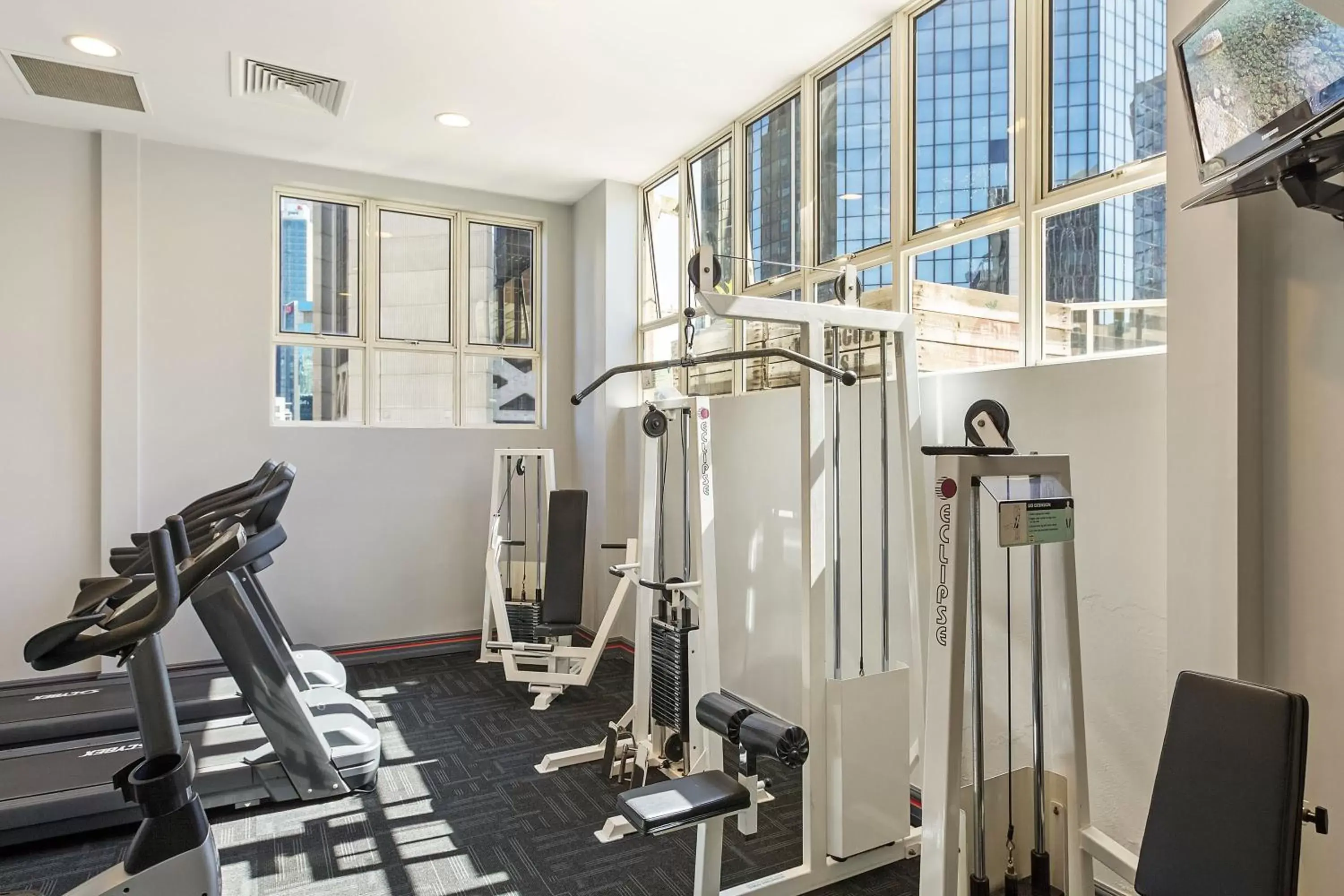 Fitness centre/facilities, Fitness Center/Facilities in Mantra 2 Bond Street
