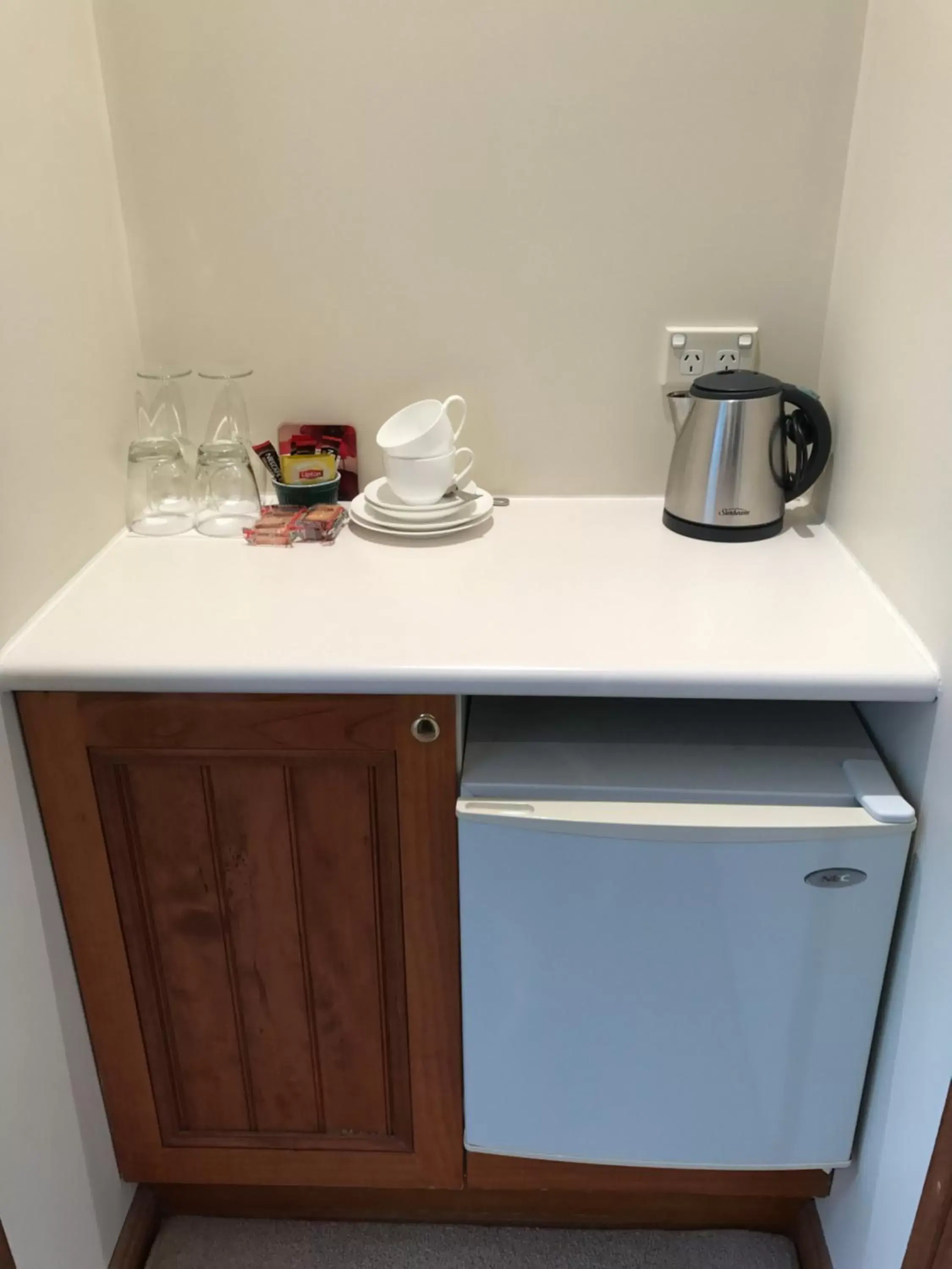 Coffee/tea facilities, Kitchen/Kitchenette in Valley of the Waters B&B