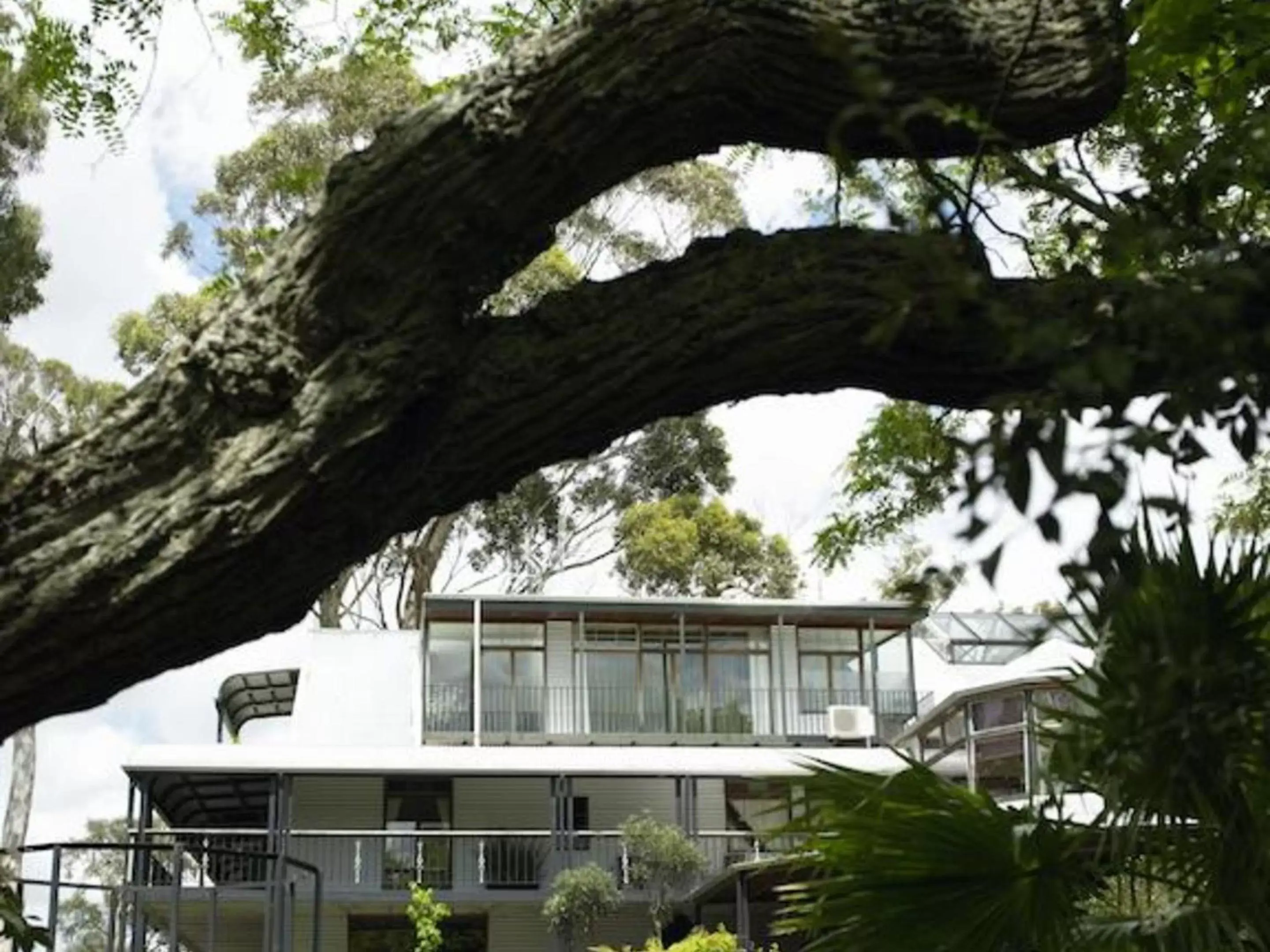 Property Building in The Narrows Landing Hotel