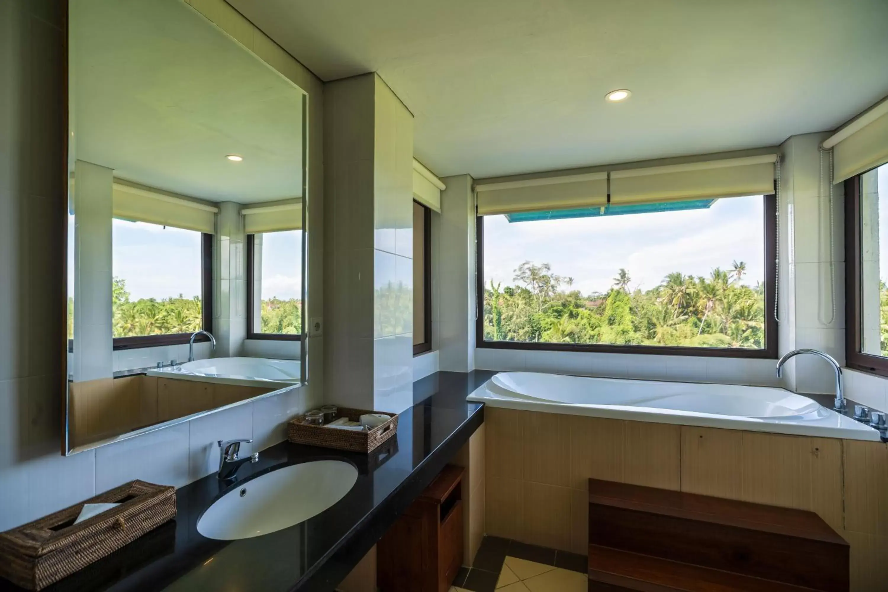 Shower, Bathroom in Amatara Royal Ganesha