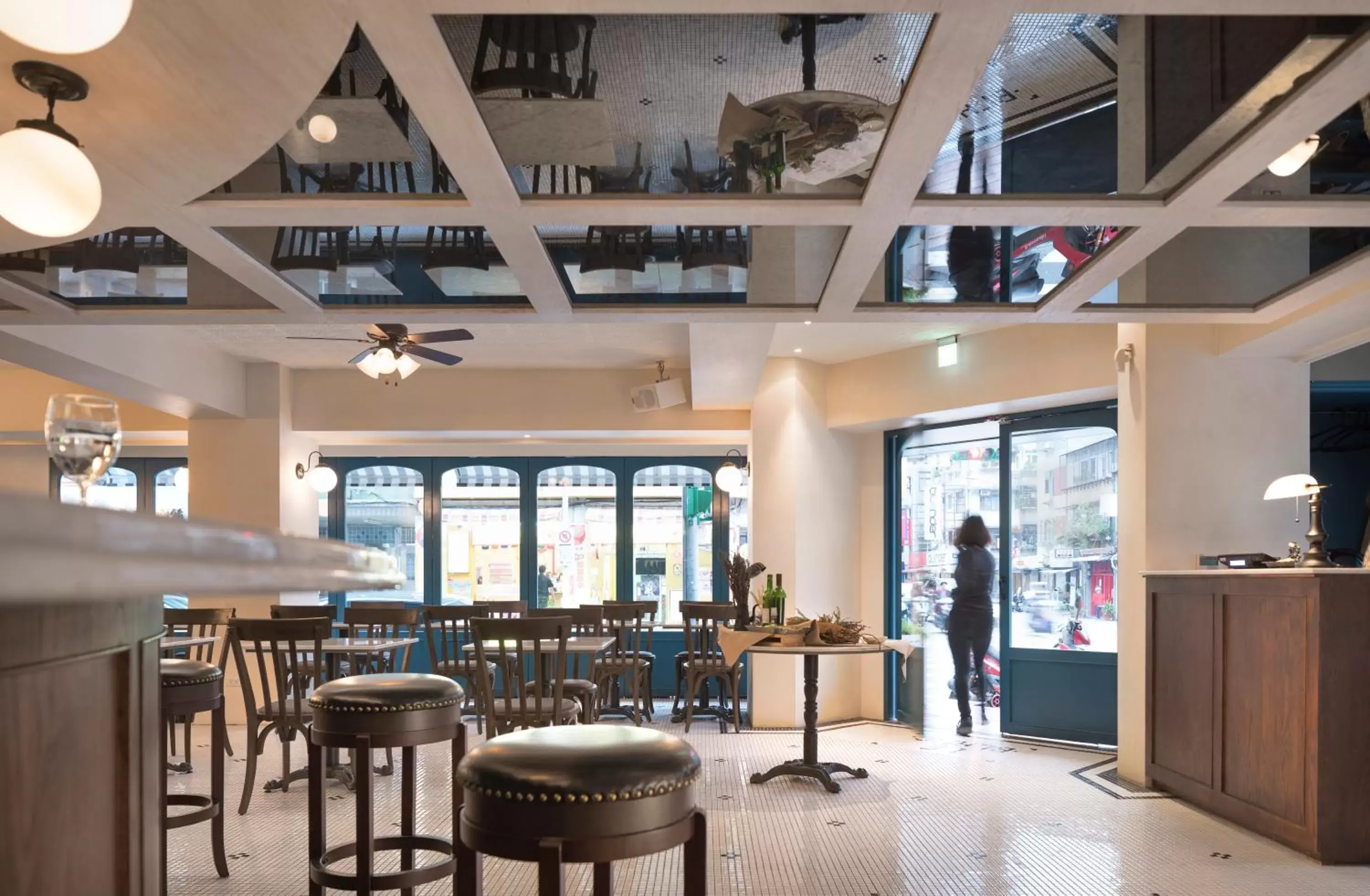 Restaurant/places to eat in Swiio Hotel Daan Restaurant/places to eat in Swiio Hotel Daan