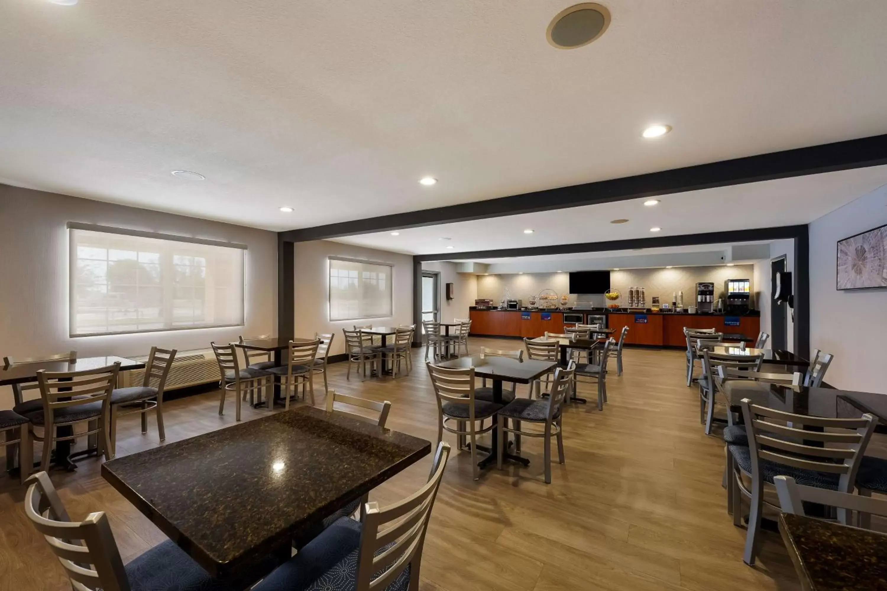 Breakfast, Restaurant/Places to Eat in Best Western Inn & Suites Lemoore