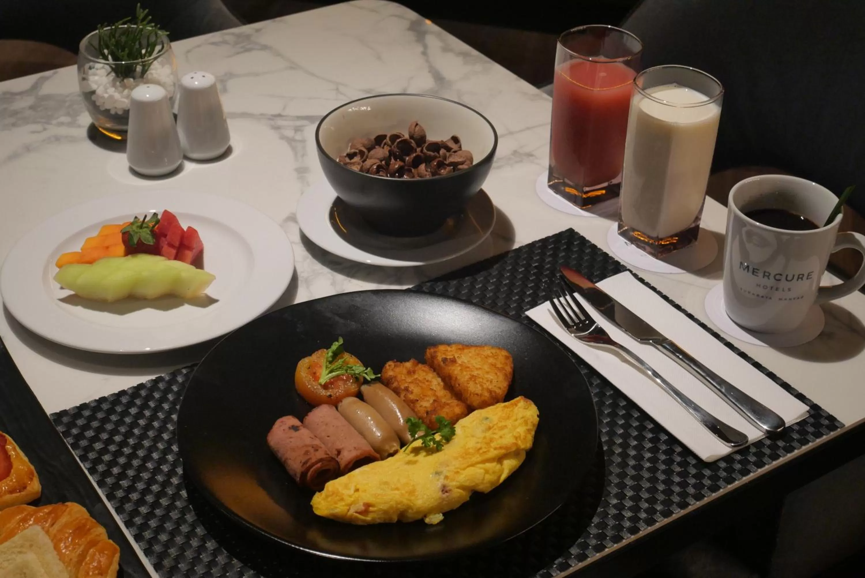 Breakfast in Mercure Surabaya Manyar