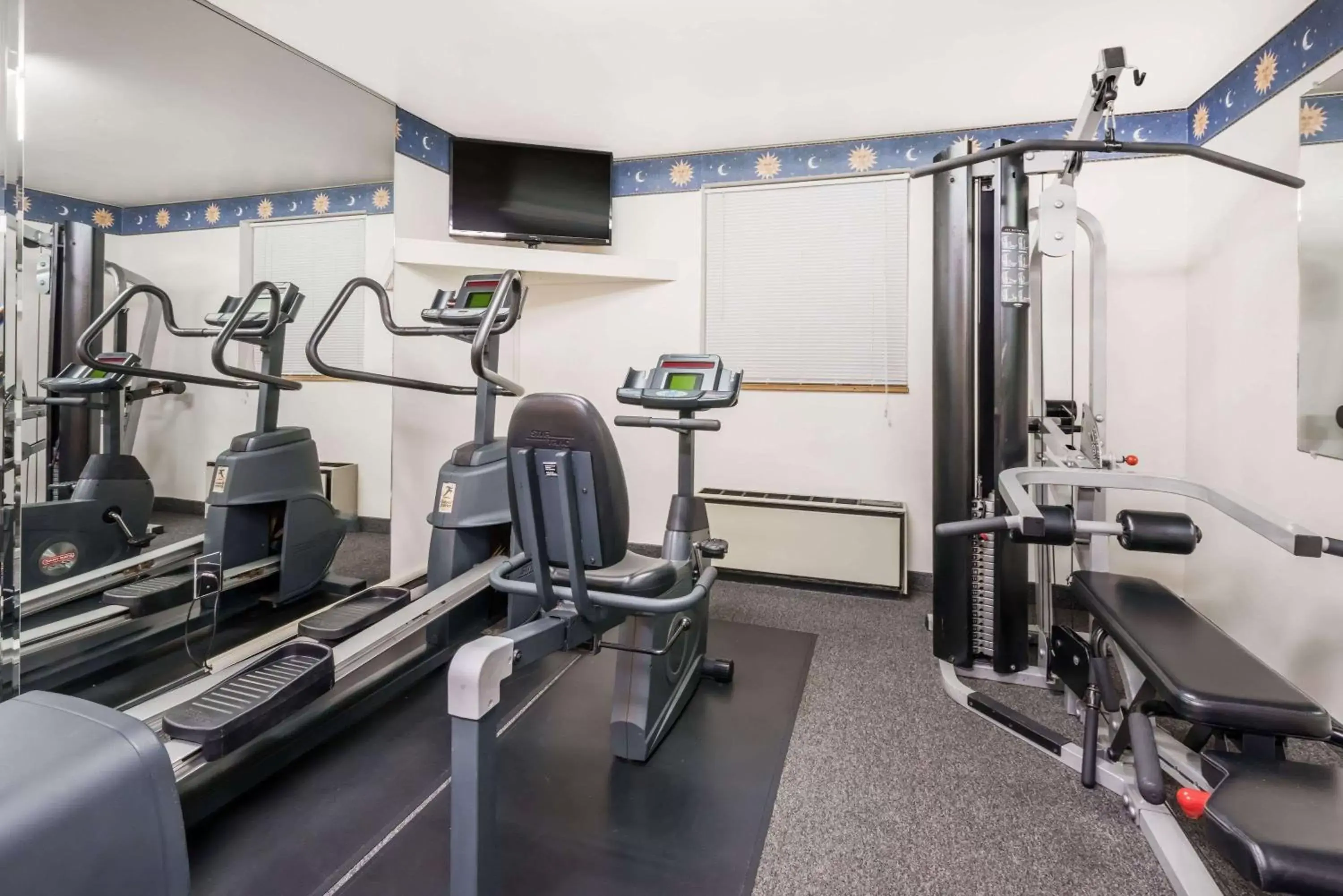 Fitness centre/facilities, Fitness Center/Facilities in Super 8 by Wyndham State College