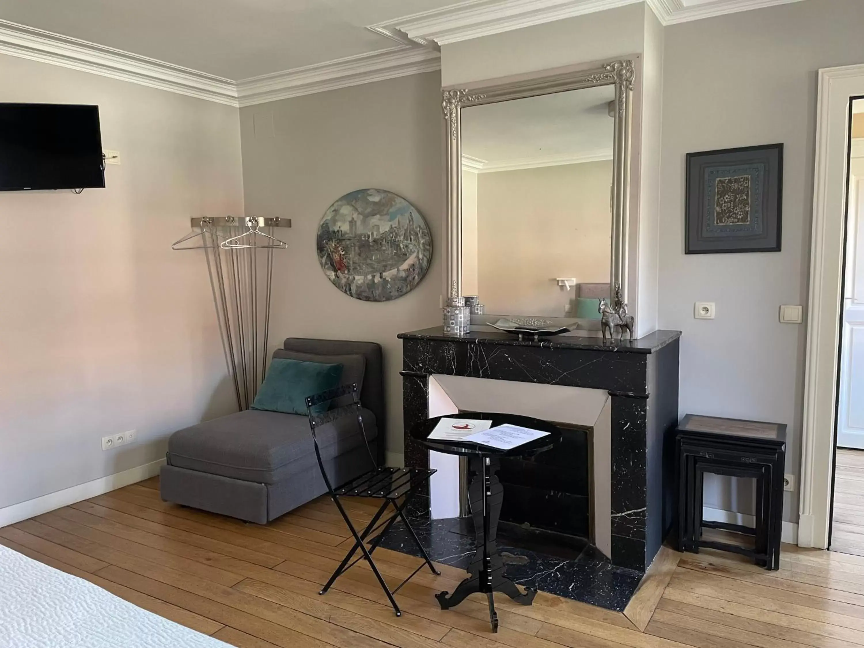 Living room, TV/Entertainment Center in Maison d'Hôte de Myon