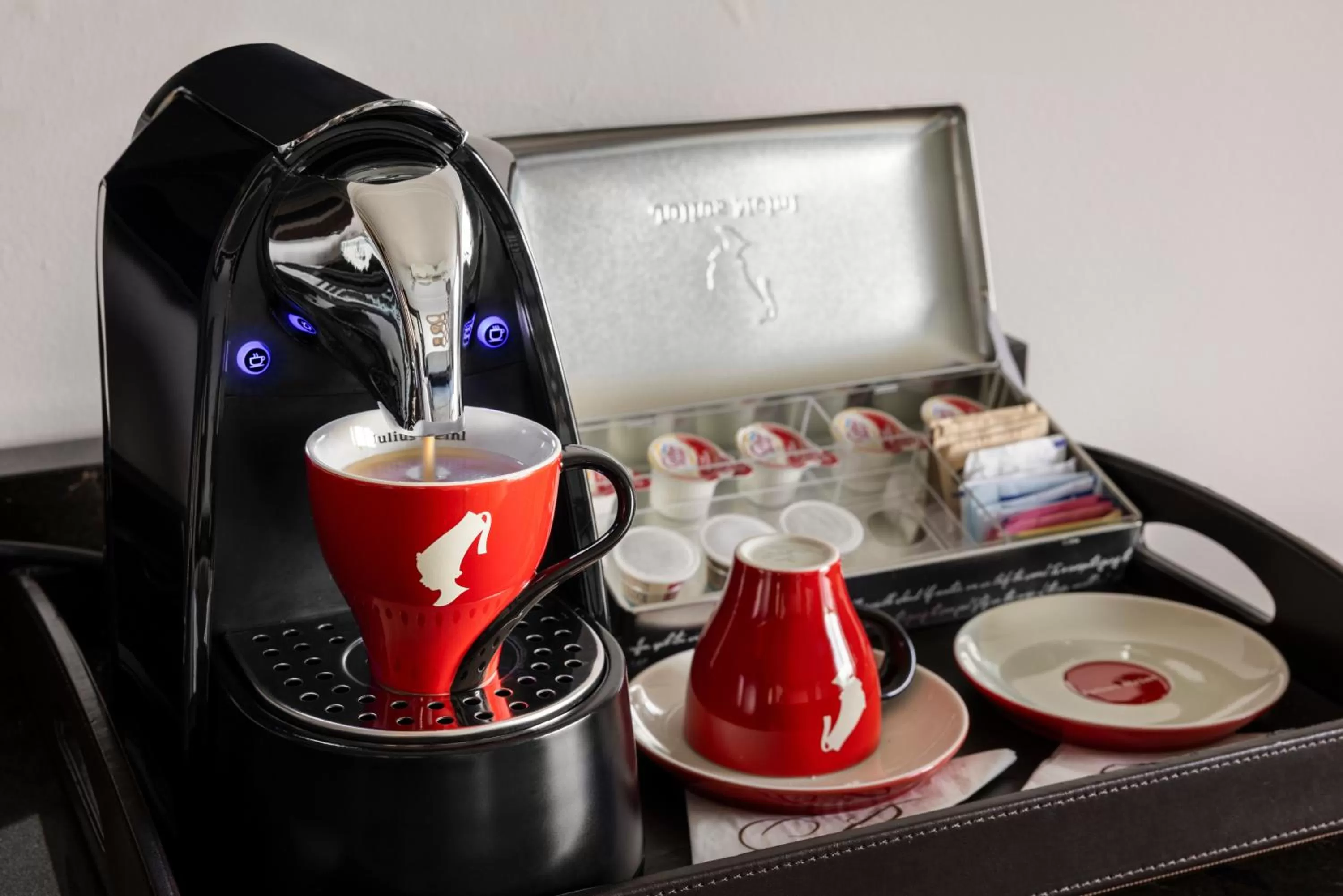 Coffee/tea facilities in The Palms Hotel & Spa