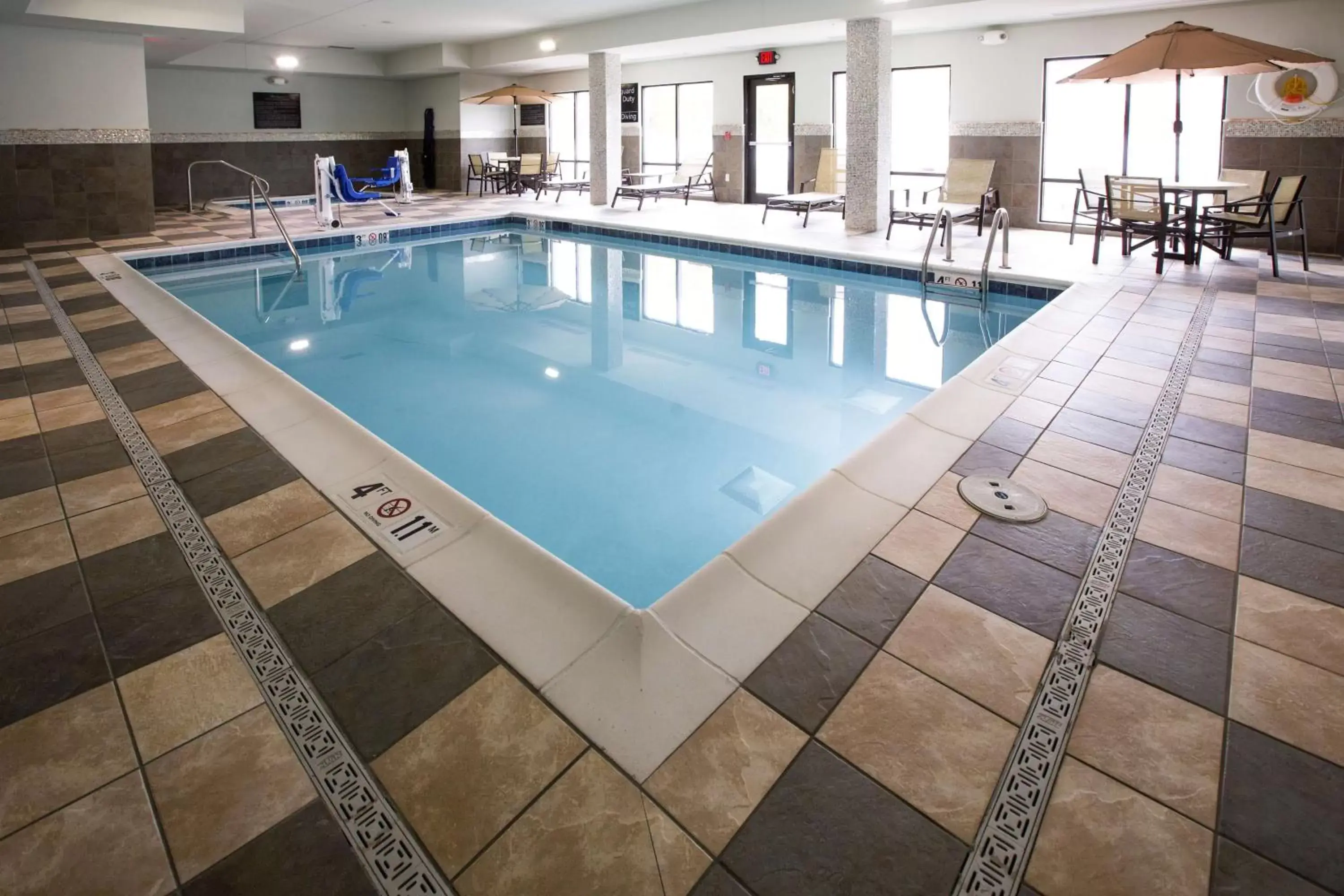 Pool view, Swimming Pool in Hampton Inn & Suites Toledo/Westgate
