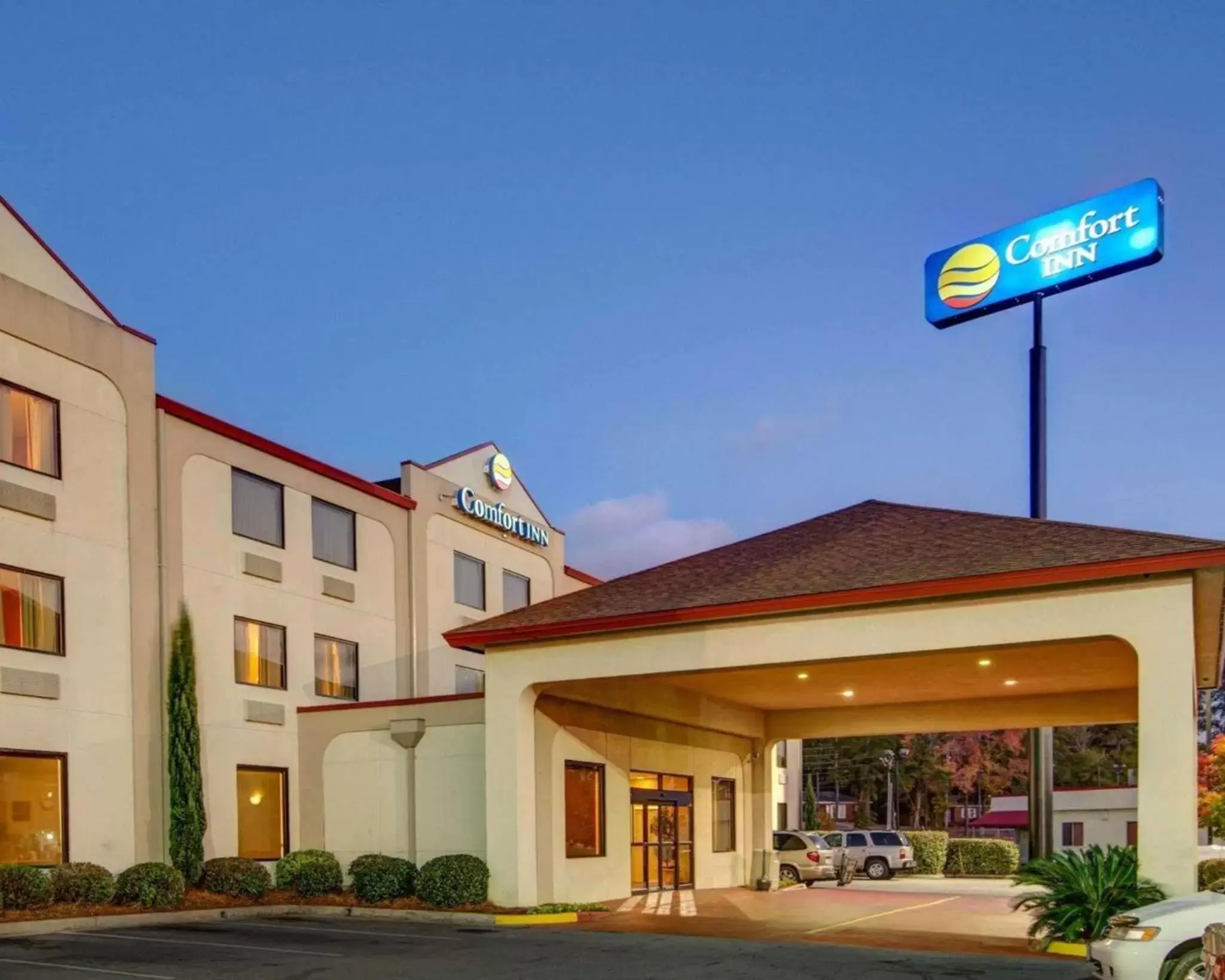 Property Building in Comfort Inn Columbus Near Fort Moore