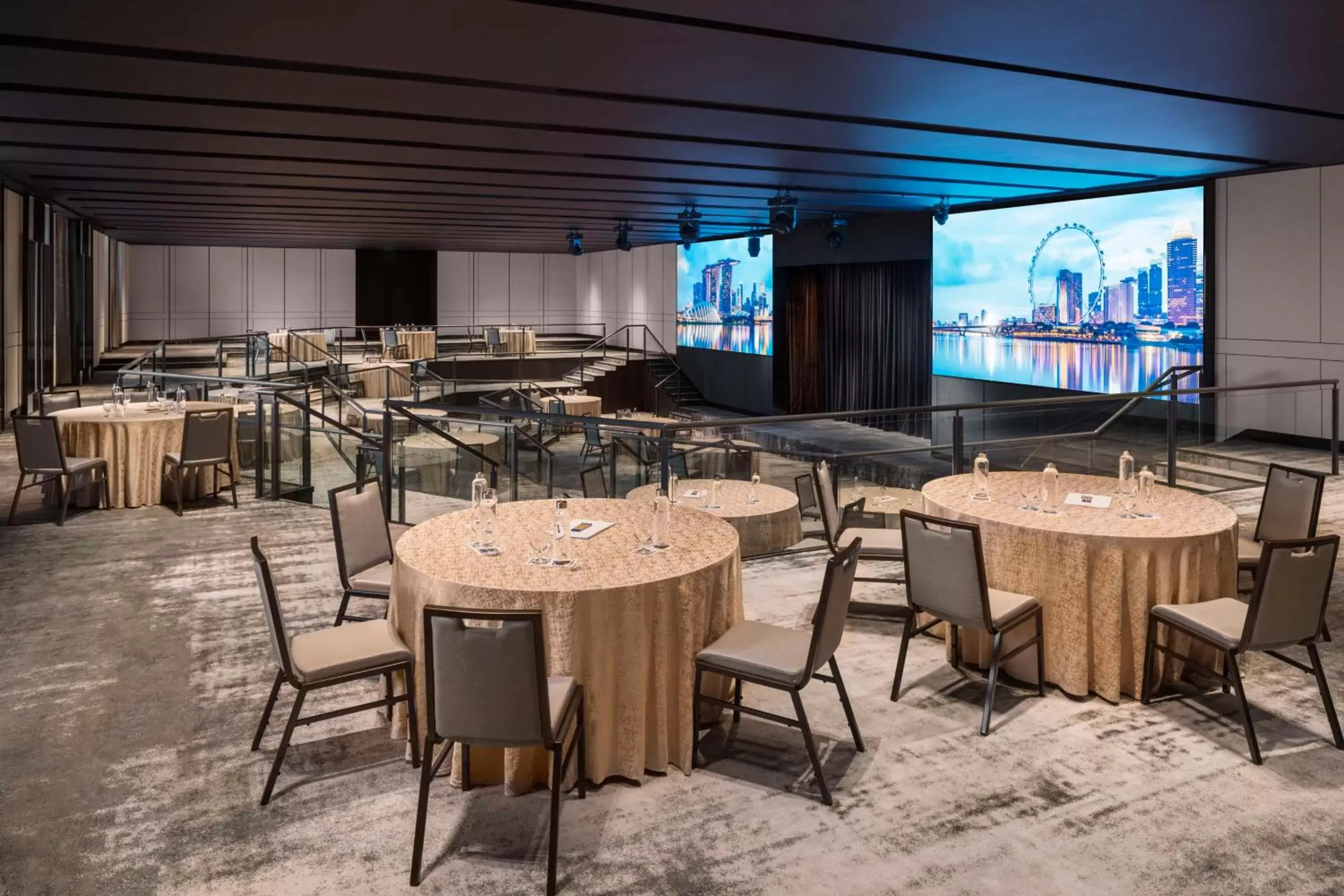 Meeting/conference room, Restaurant/Places to Eat in Hilton Singapore Orchard