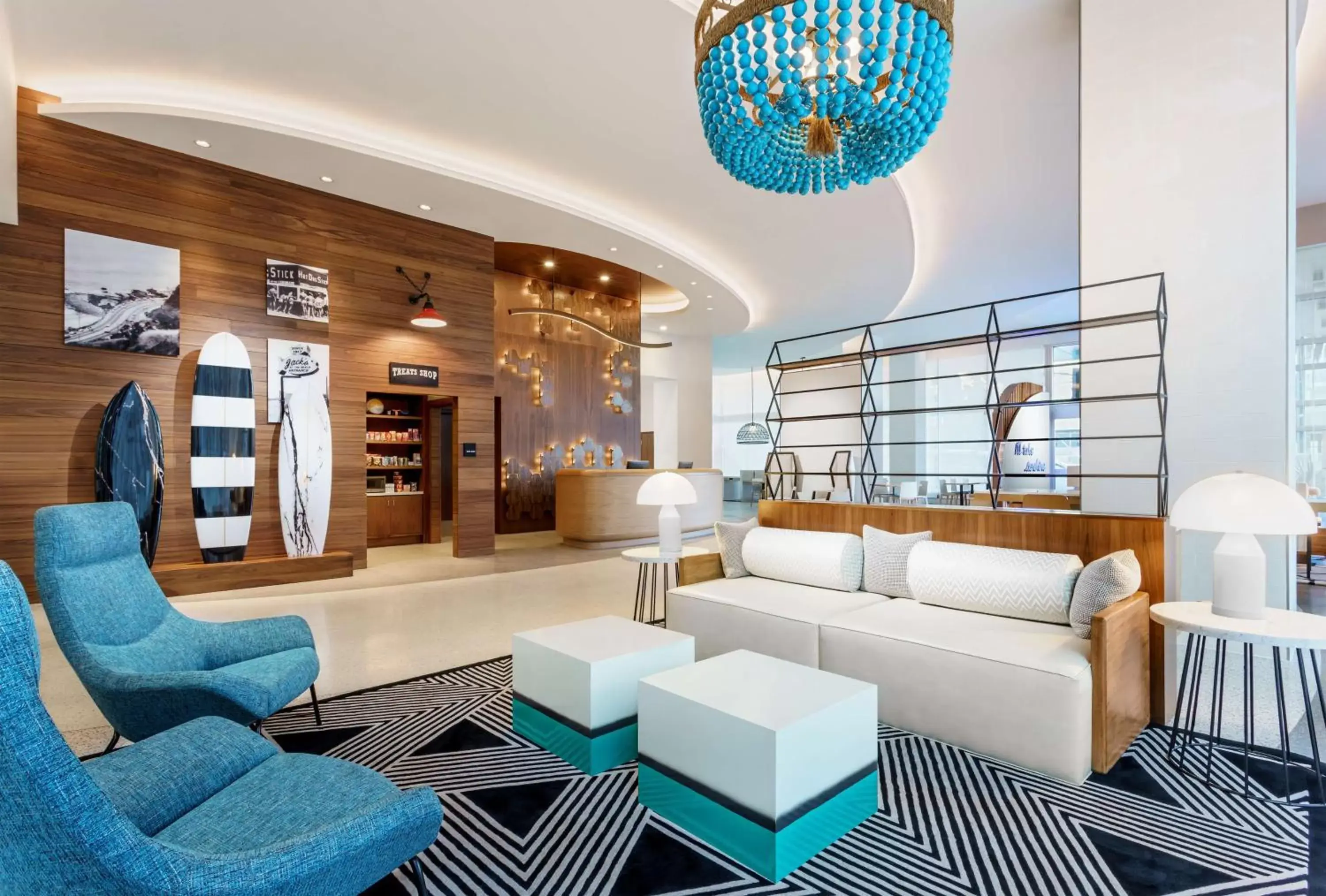 Lobby or reception, Seating Area in Hampton Inn & Suites Santa Monica