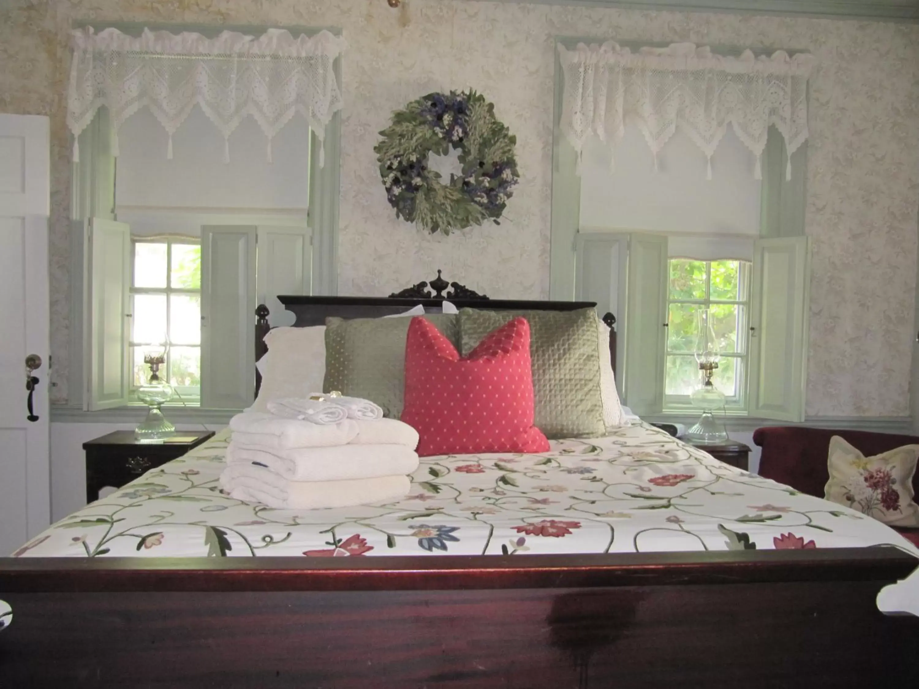 Bed in William's Grant Inn Bed and Breakfast