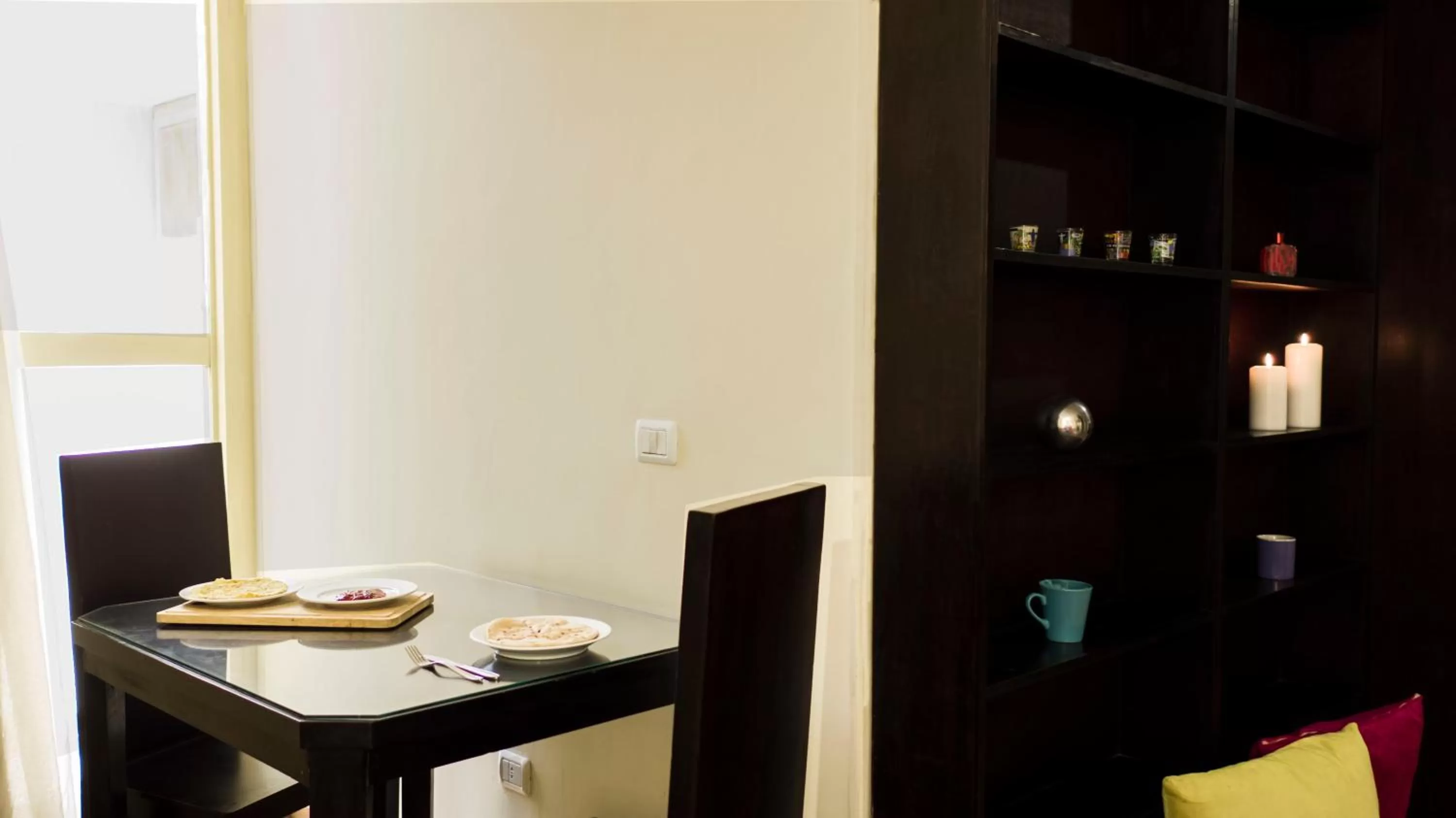 Dining area in NewCity Hotel & Suites