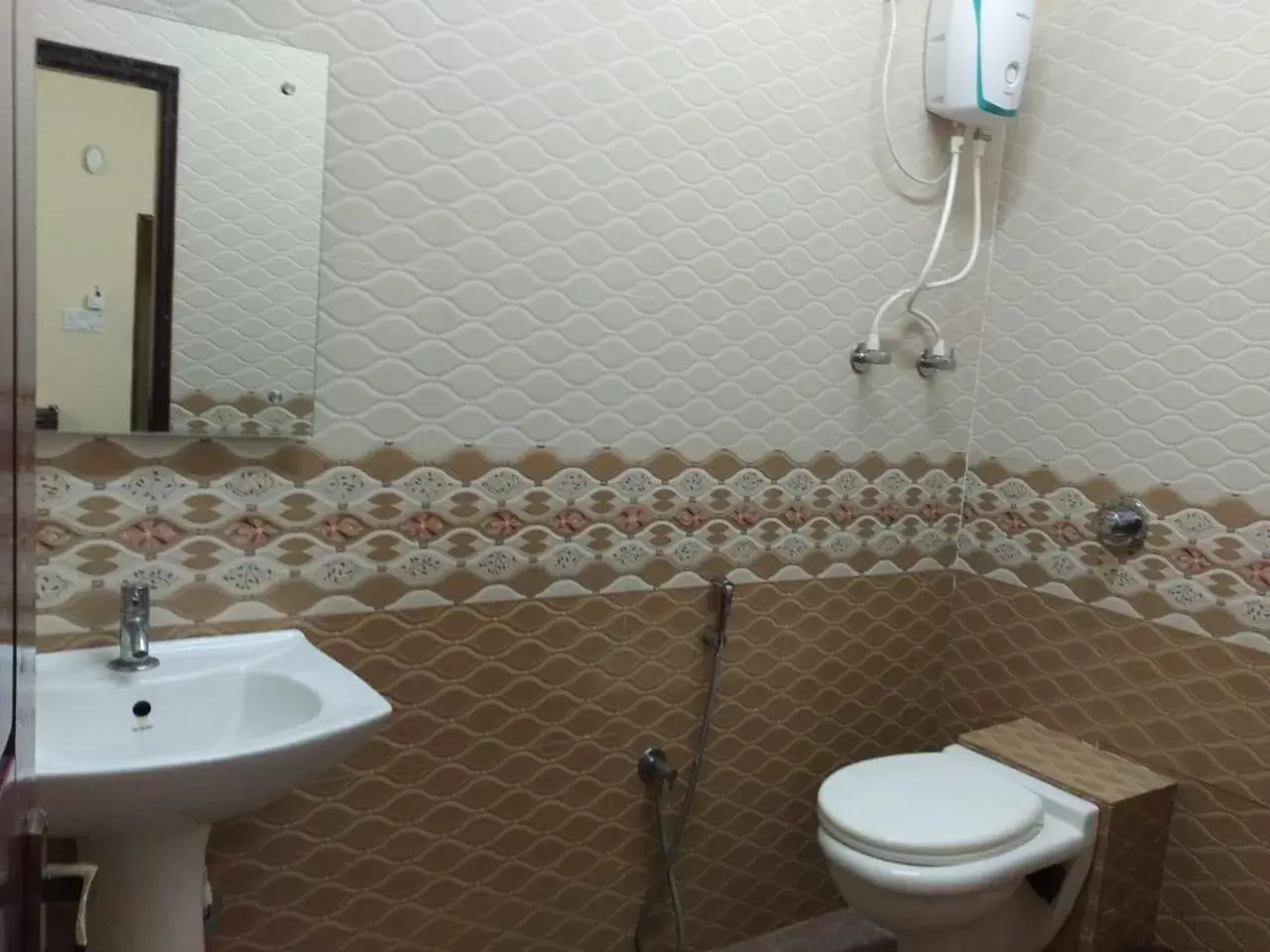 Bathroom in STAYMAKER Srinivasa Residency