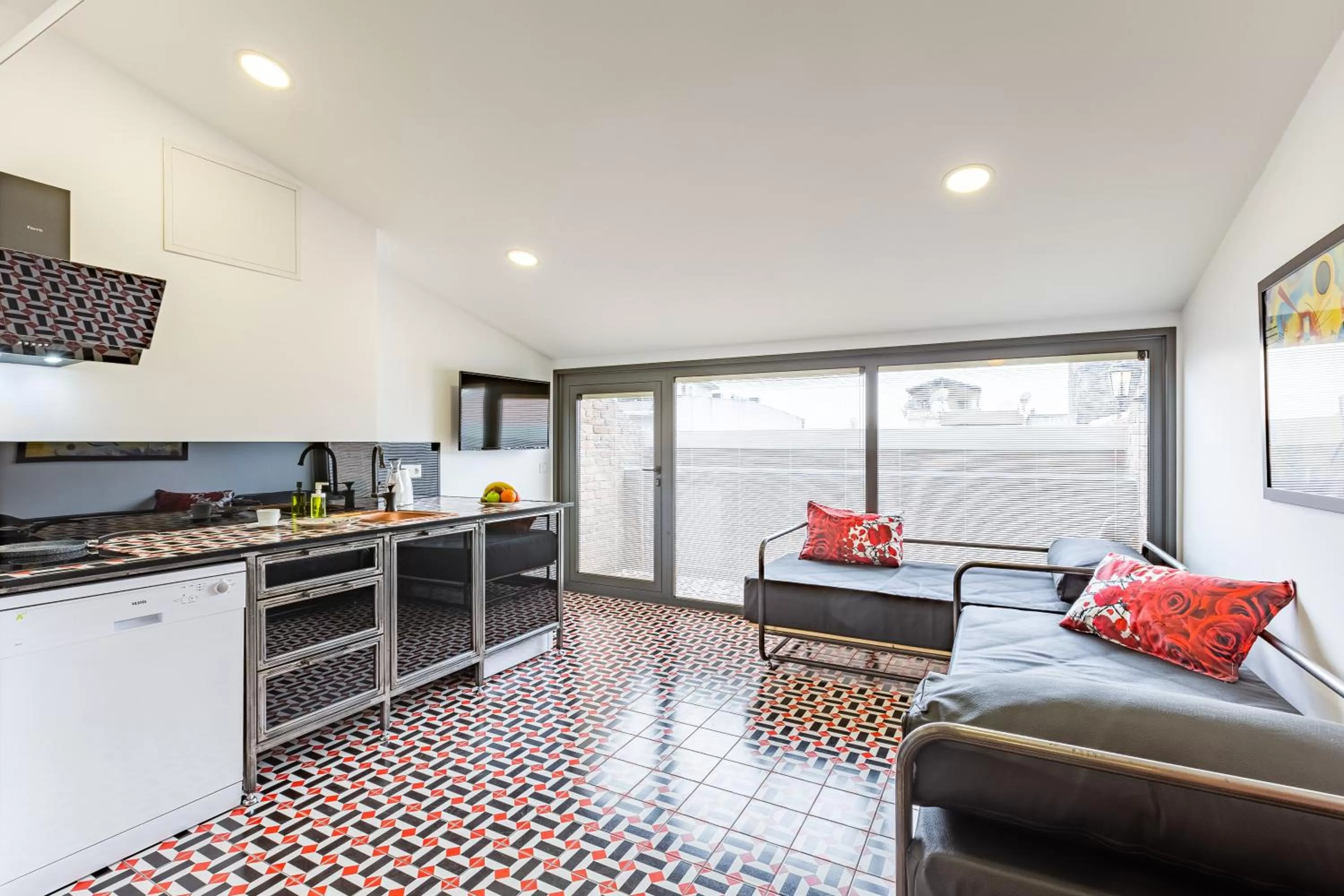 Kitchen or kitchenette in Villa Pera Suite Hotel