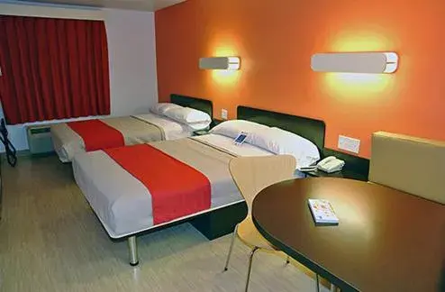 Photo of the whole room, Bed in Motel 6-McKinney, TX - North