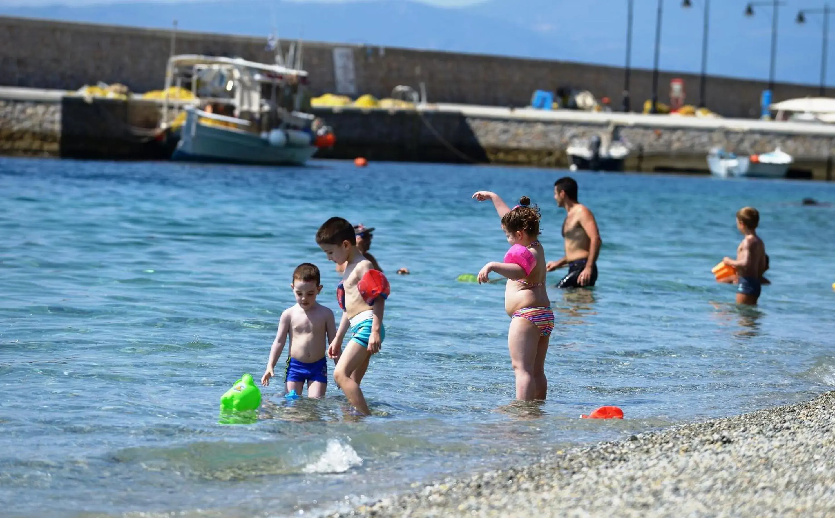 Day, Swimming Pool in Ilia Mare
