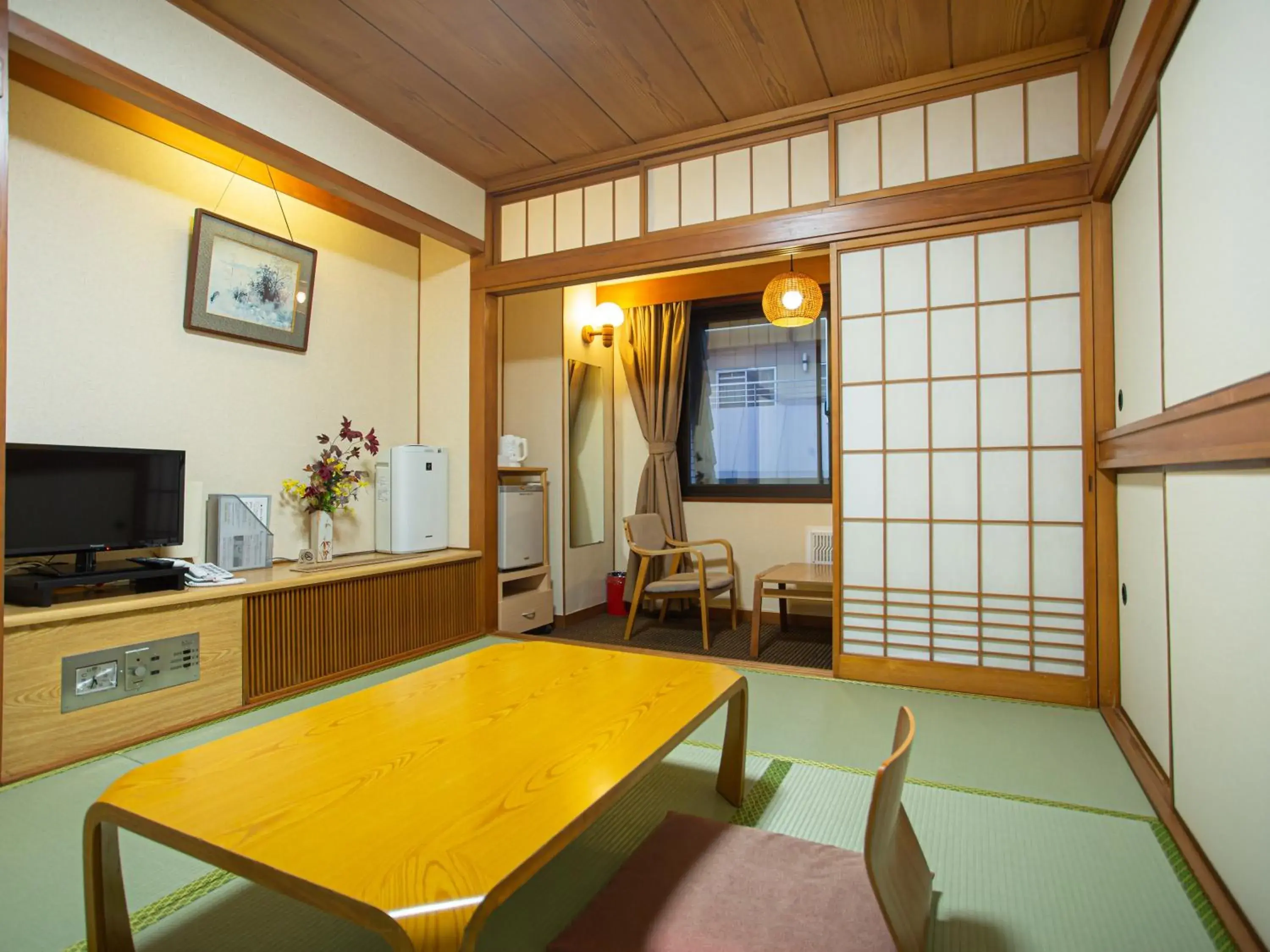 Photo of the whole room in Kaneyoshi Ryokan Hotel