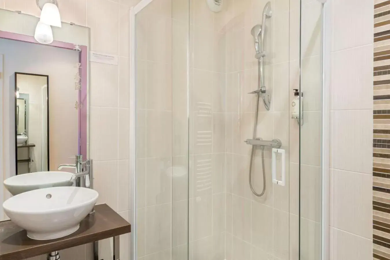 Shower, Bathroom in Best Western Hotel Nuit De Retz Nantes Sud