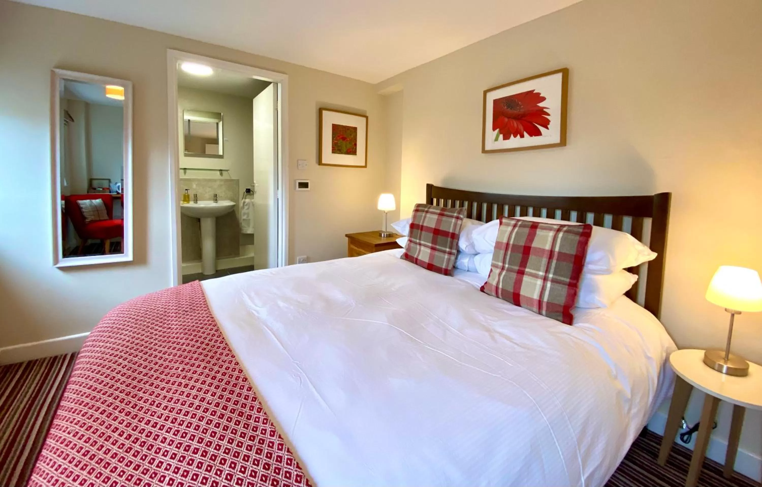 Bedroom, Bed in The Craven Arms