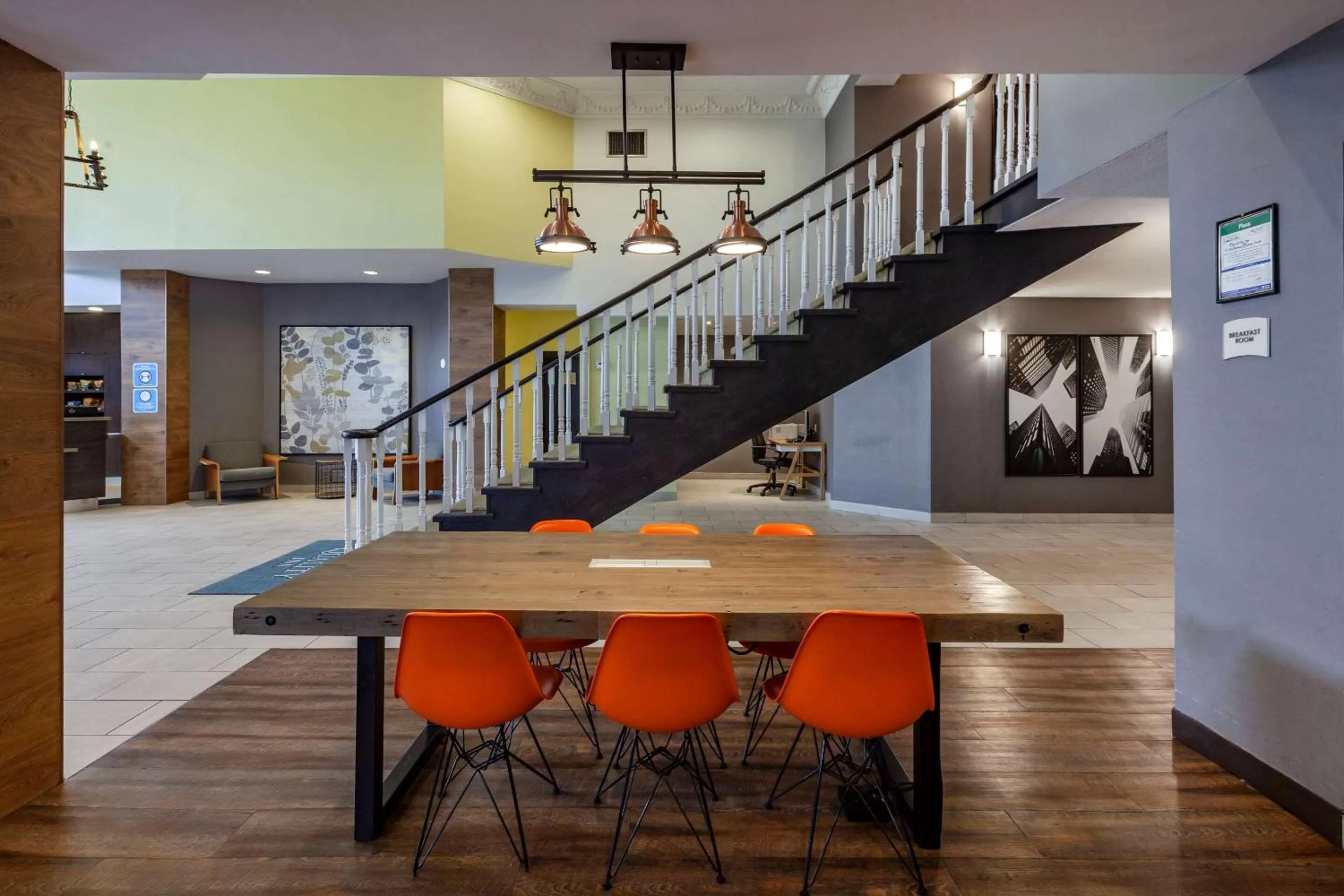 Breakfast in Quality Inn Airport West