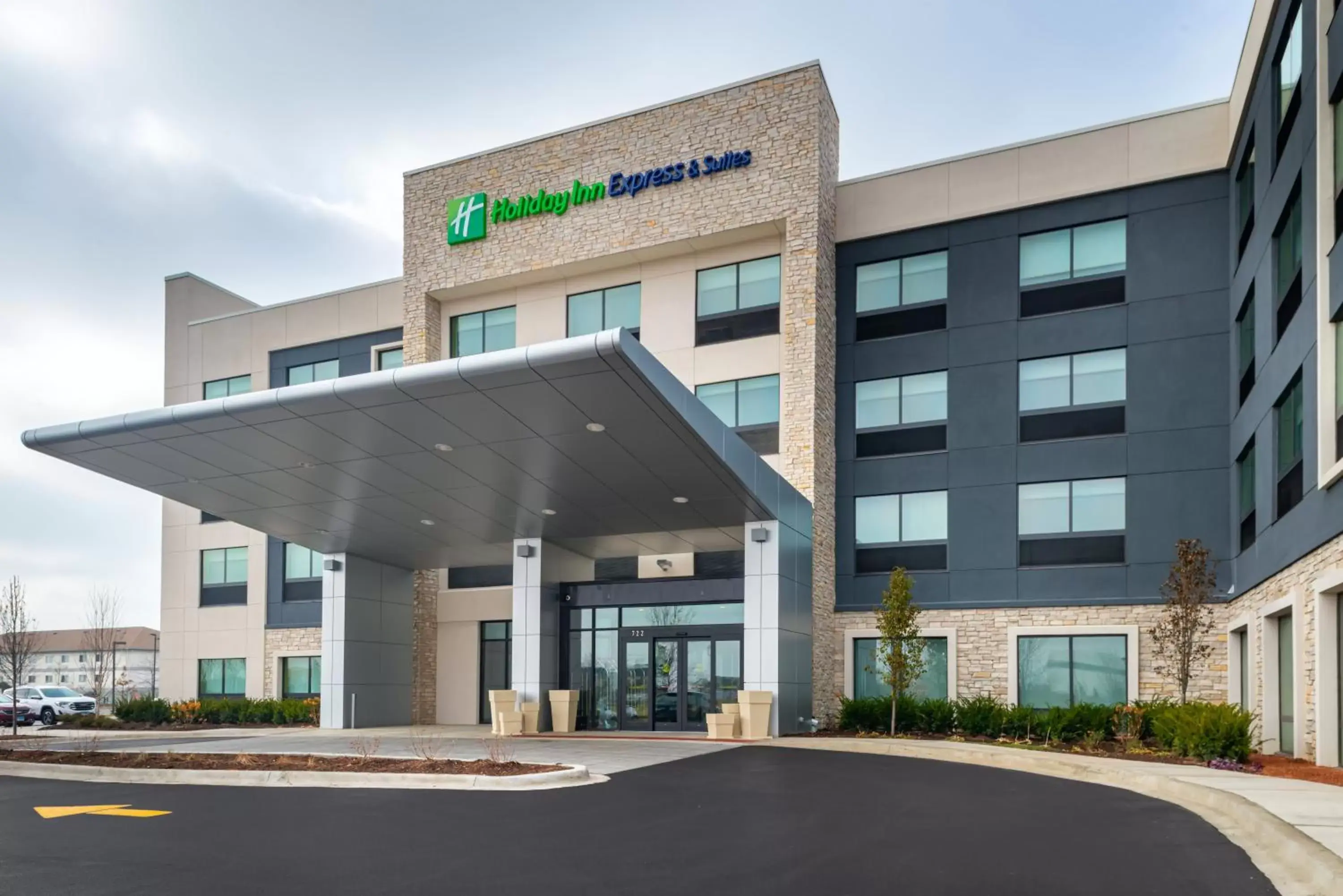 Property Building in Holiday Inn Express & Suites - Romeoville - Joliet North, an IHG Hotel