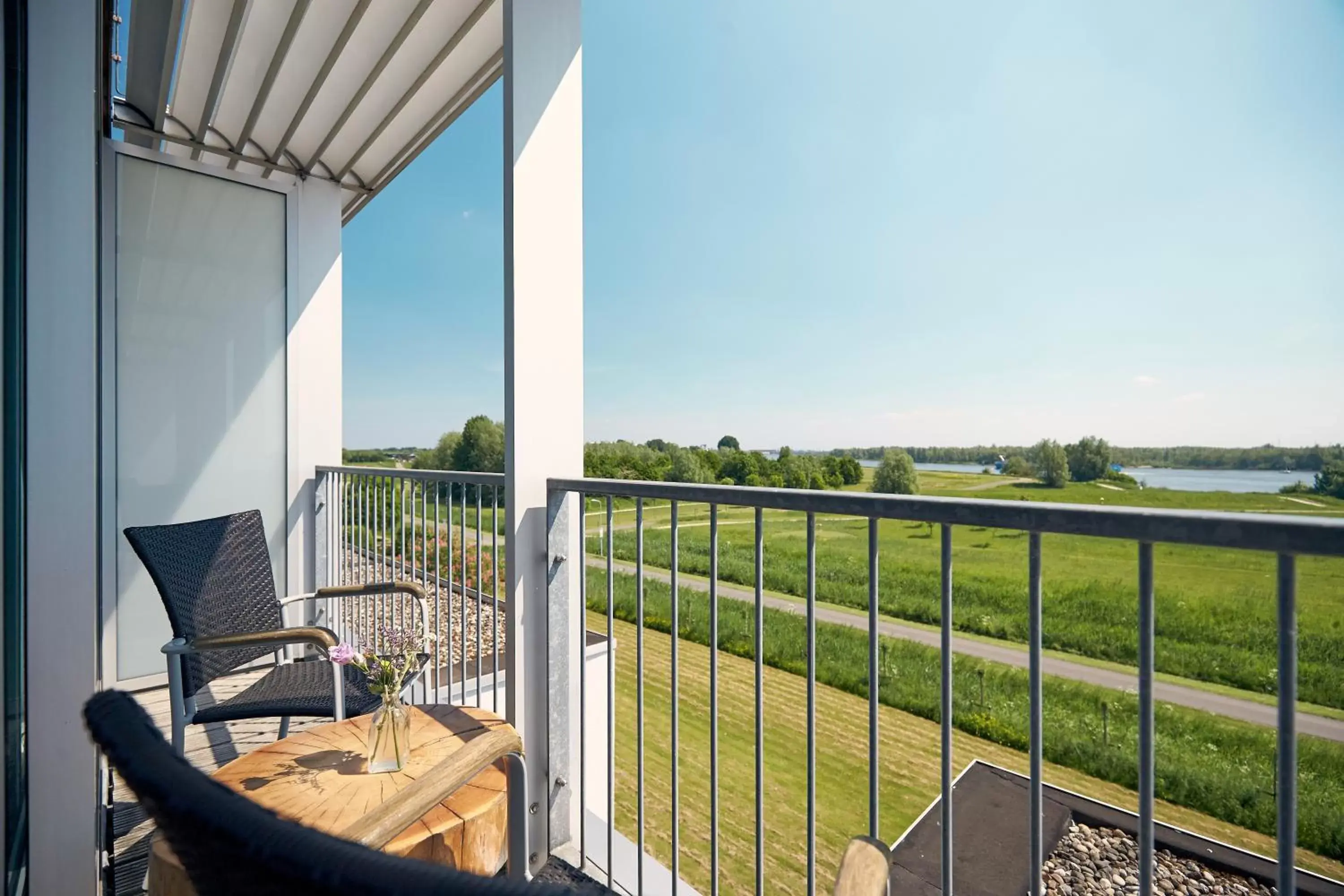 View (from property/room), Balcony/Terrace in Van der Valk Hotel ARA Zwijndrecht