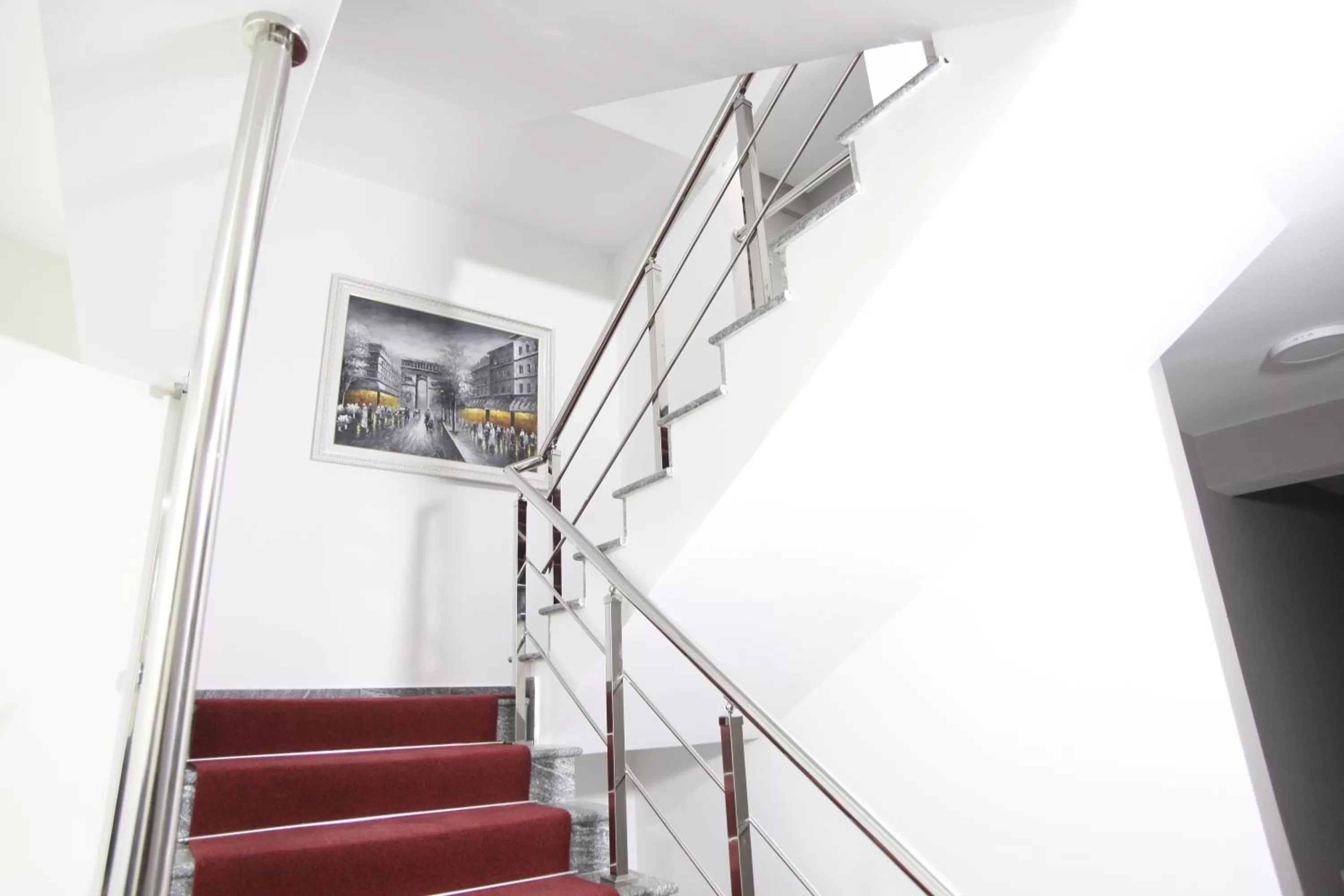 Communal lounge/ TV room in Fjortes Hotel