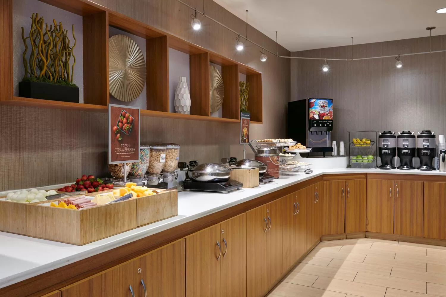 Breakfast in Springhill Suites by Marriott Detroit Metro Airport Romulus