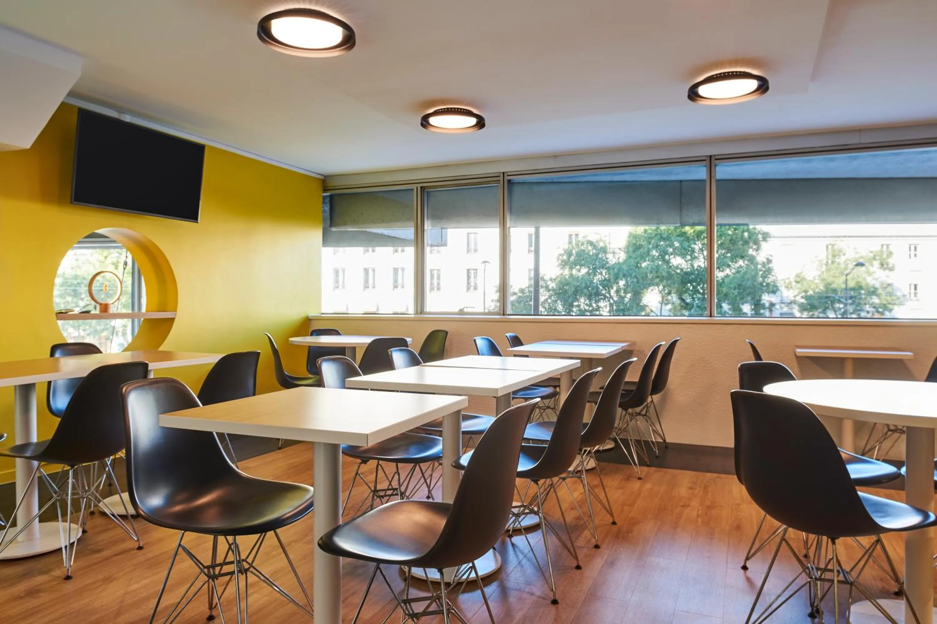 Breakfast in Aparthotel Adagio Access Paris La Villette