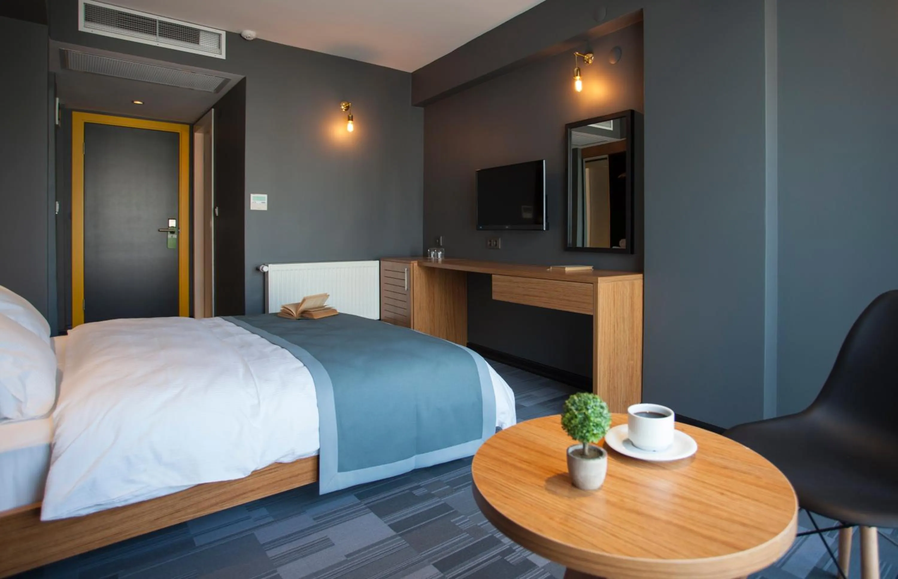 Photo of the whole room, Bed in Hotel Cura