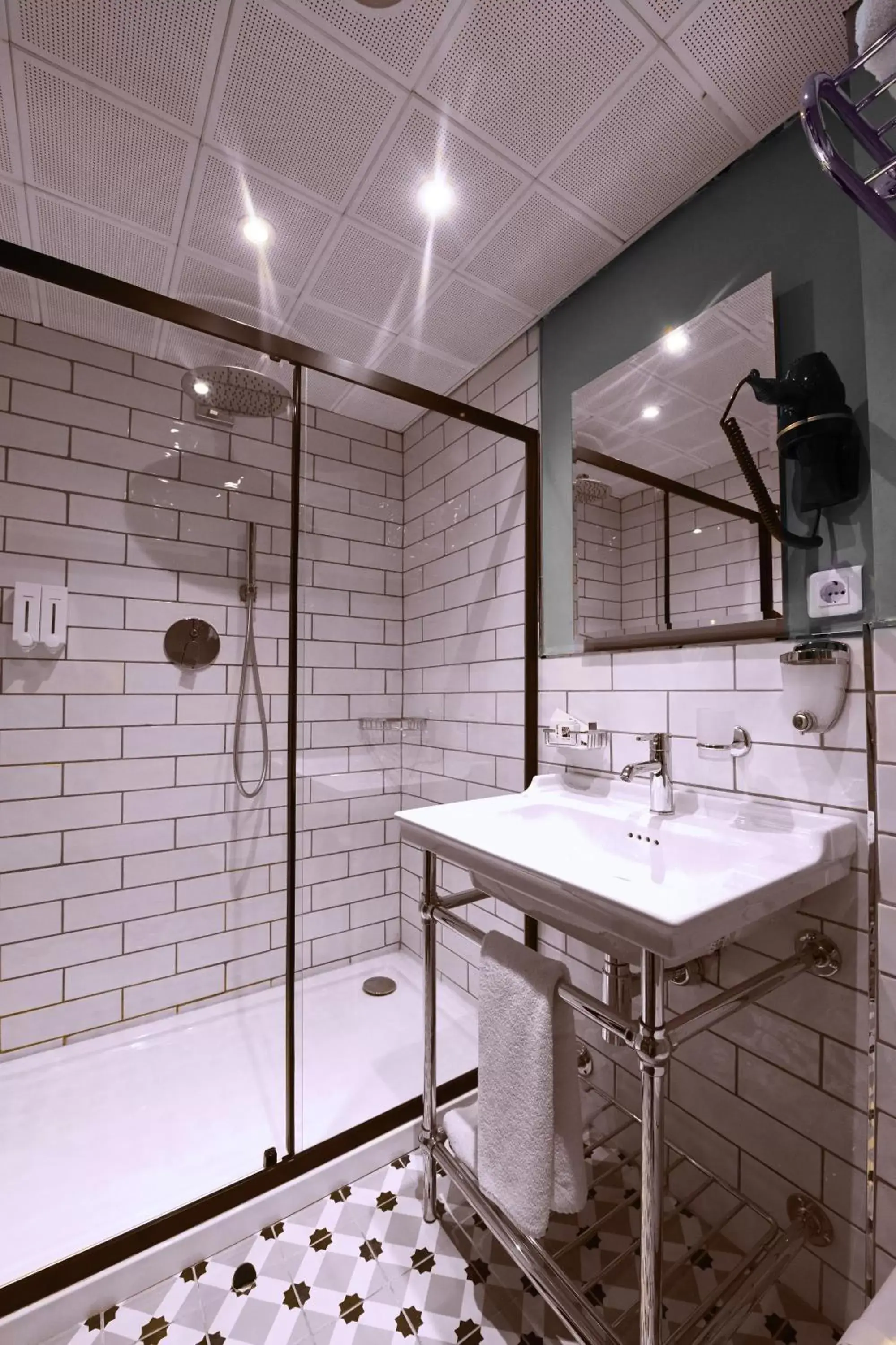 Bathroom in Inncity Hotel Nisantasi