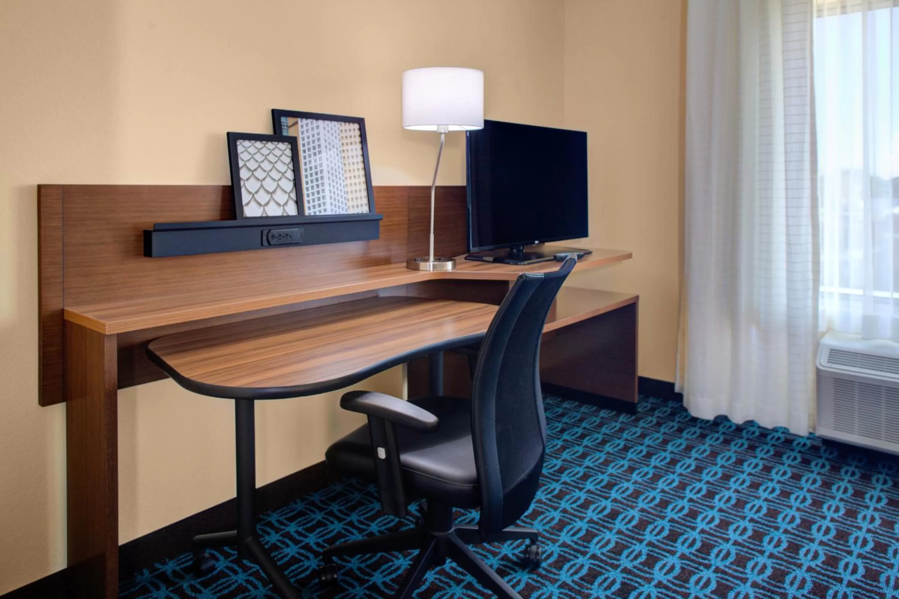 Fairfield Inn & Suites by Marriott Detroit Canton