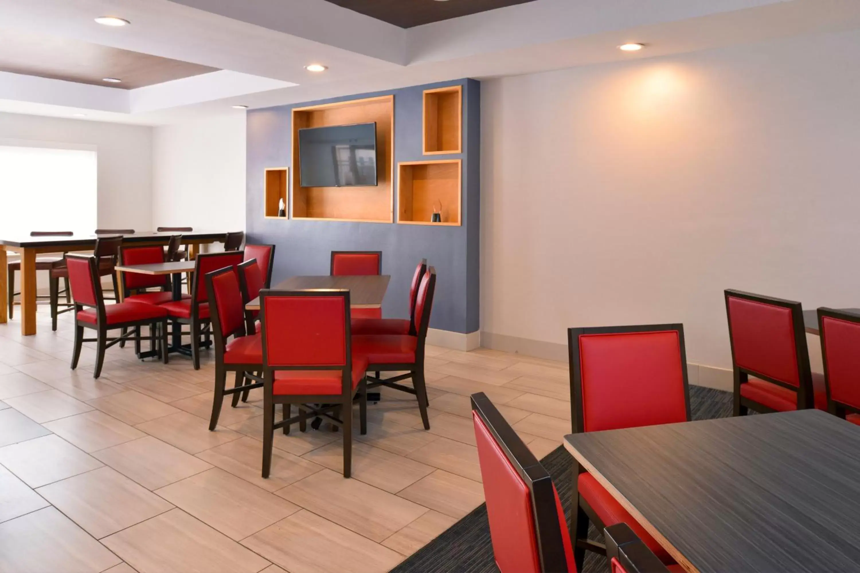 Breakfast, Restaurant/Places to Eat in Holiday Inn Express & Suites Austin NW - Lakeline, an IHG Hotel
