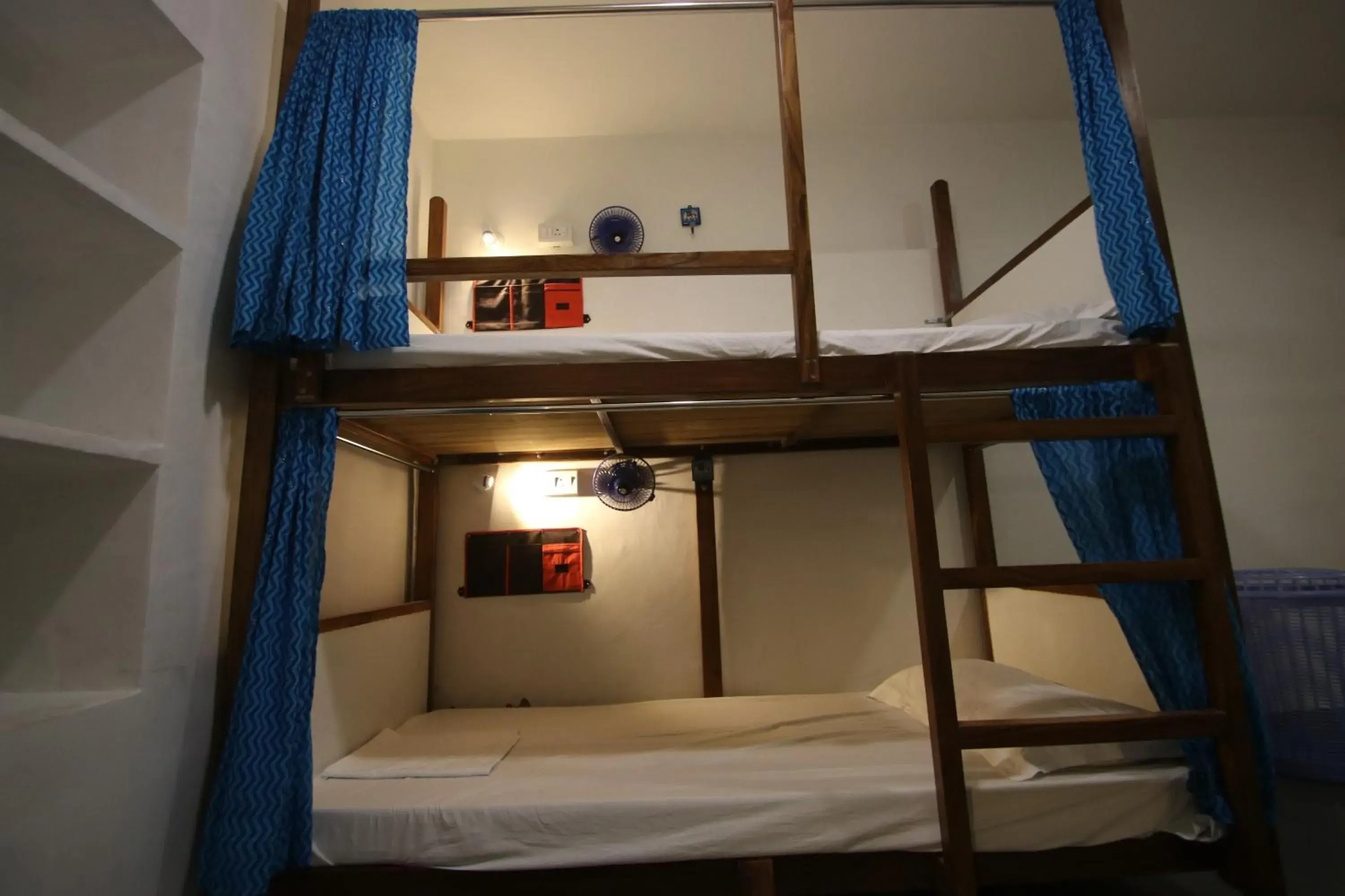 bunk bed in Jaipur Jantar Hostel