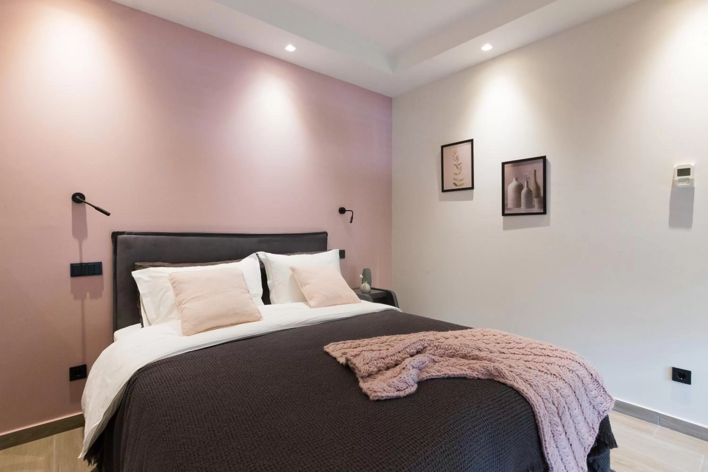 Bed in 12 Reasons Why Metaxourgeio