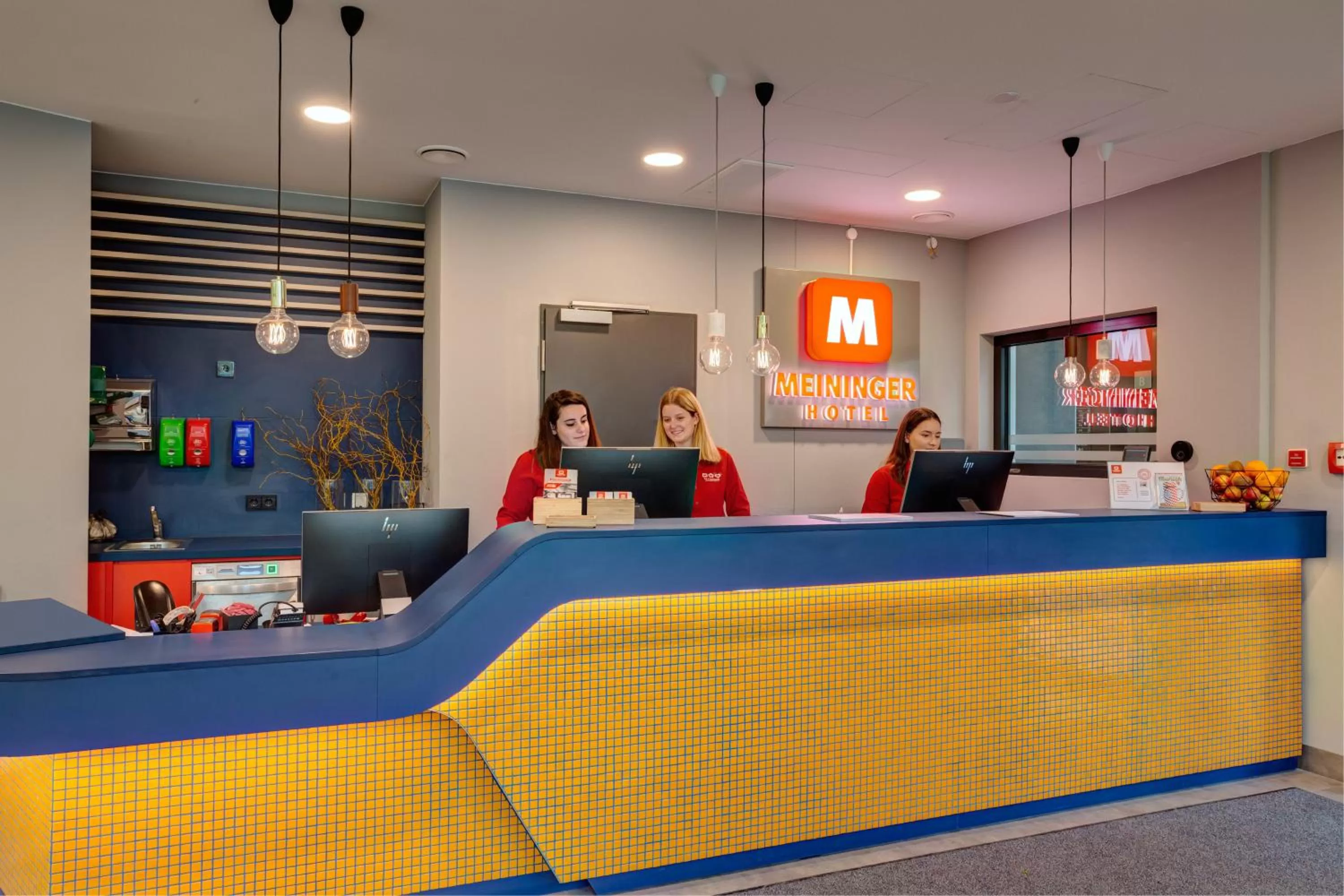 Lobby or reception in MEININGER Hotel München Olympiapark