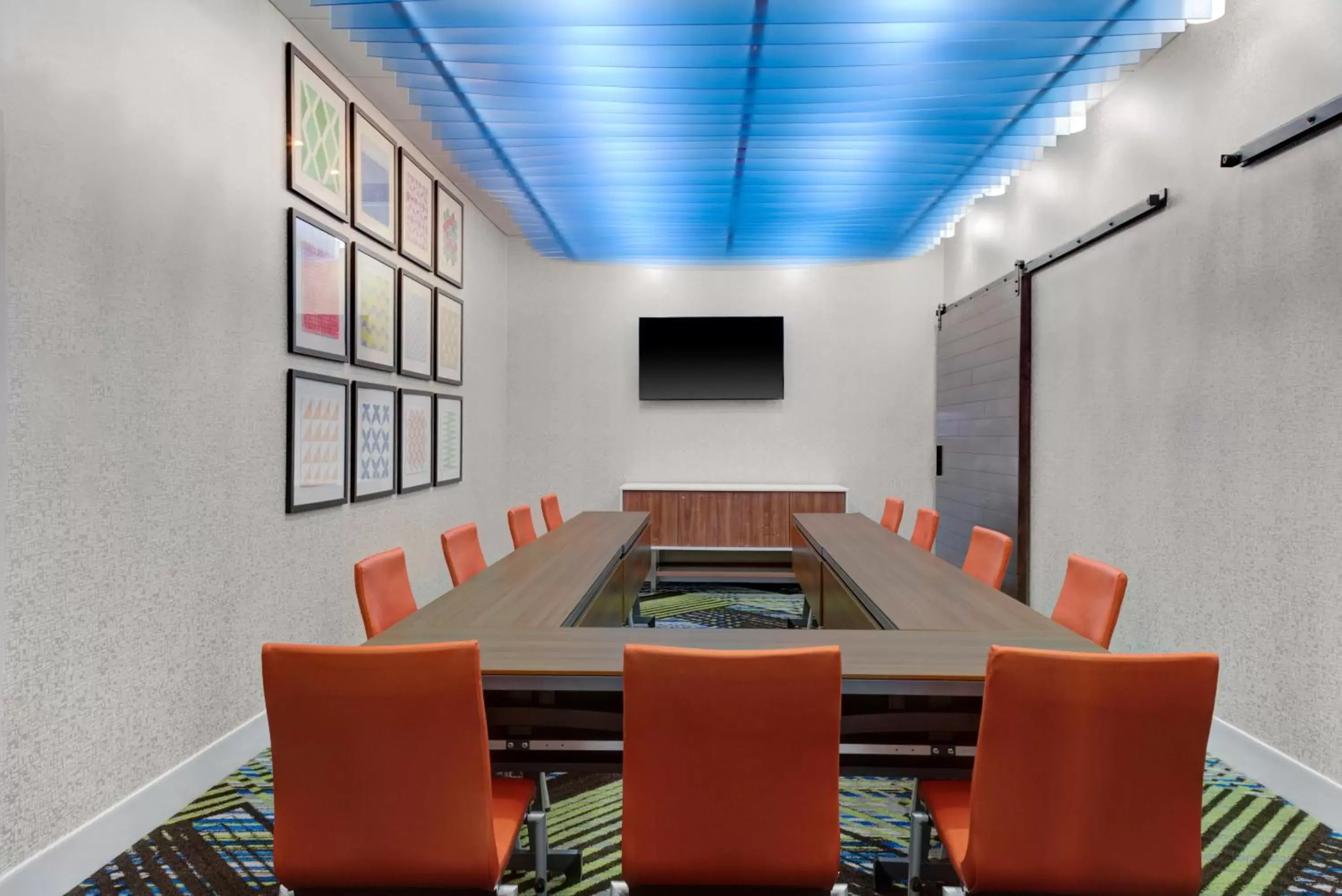Meeting/conference room in Holiday Inn Express & Suites - King George - Dahlgren, an IHG Hotel